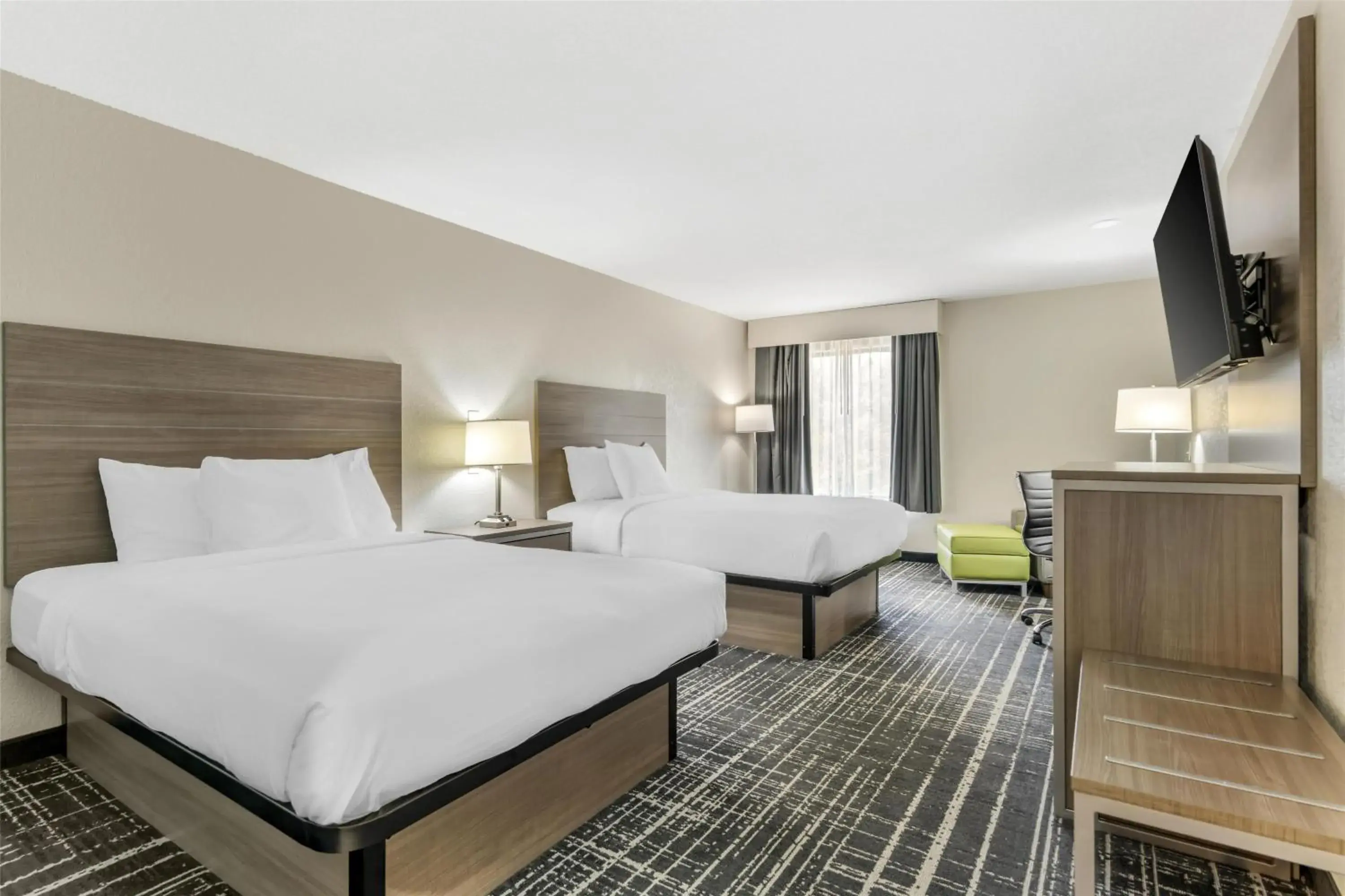 Bedroom, Bed in Best Western Commerce Inn Bedroom, Bed in Best Western Commerce Inn