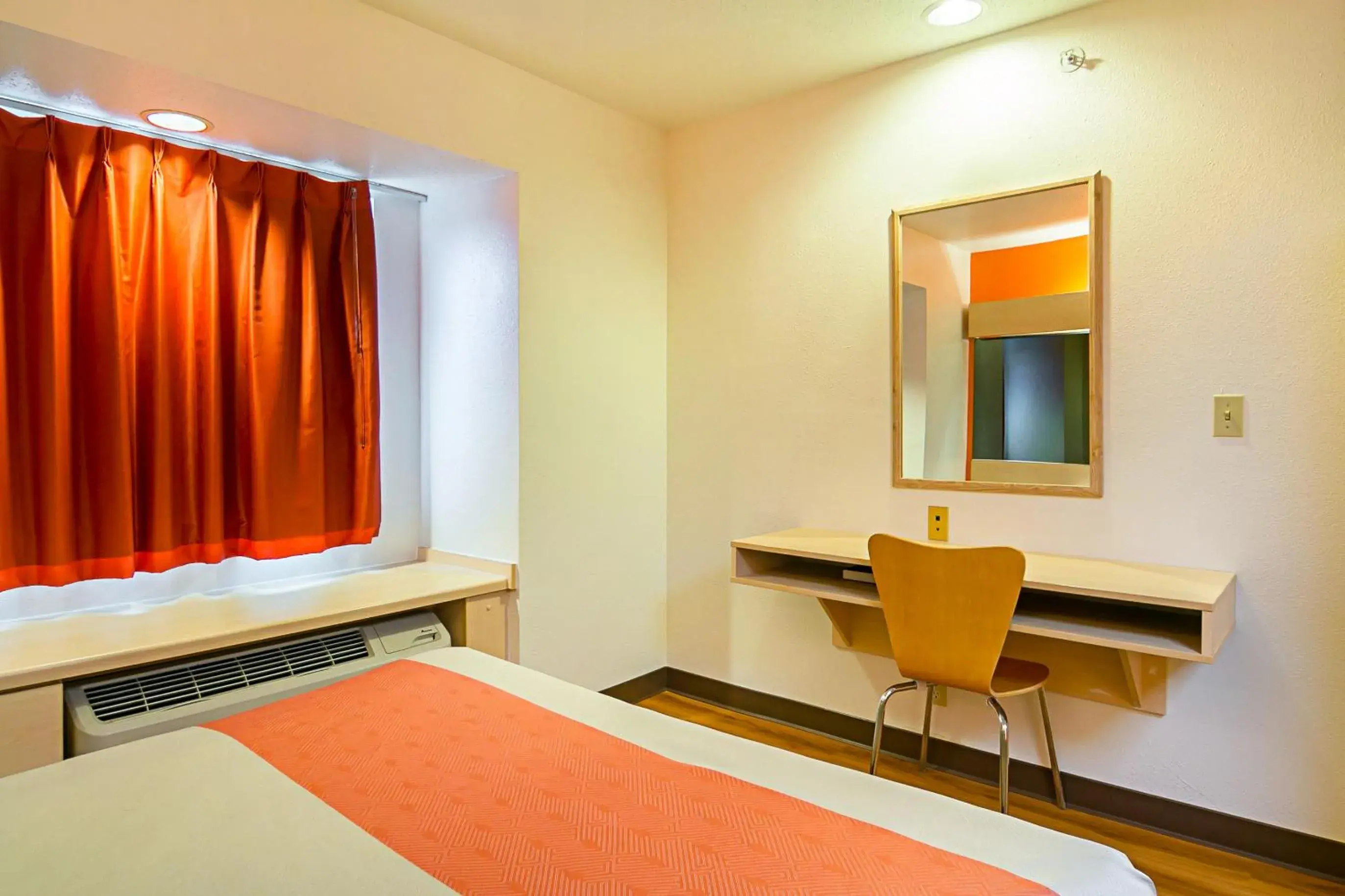 Bedroom, Bed in Motel 6-Sycamore, IL Bedroom, Bed in Motel 6-Sycamore, IL