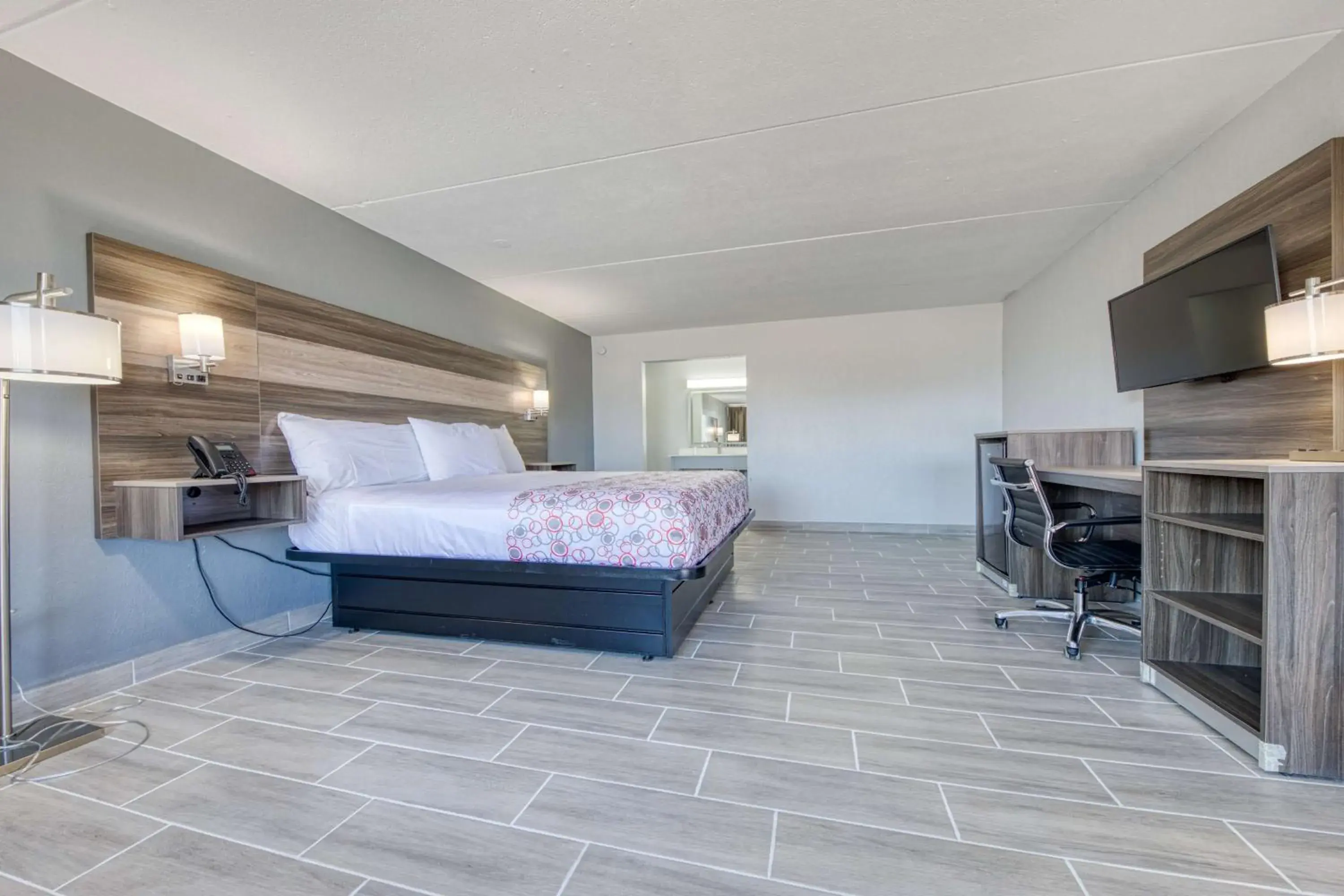 Standard King Room - single occupancy in Americas Best Value Inn Stearns, KY Standard King Room - single occupancy in Americas Best Value Inn Stearns, KY