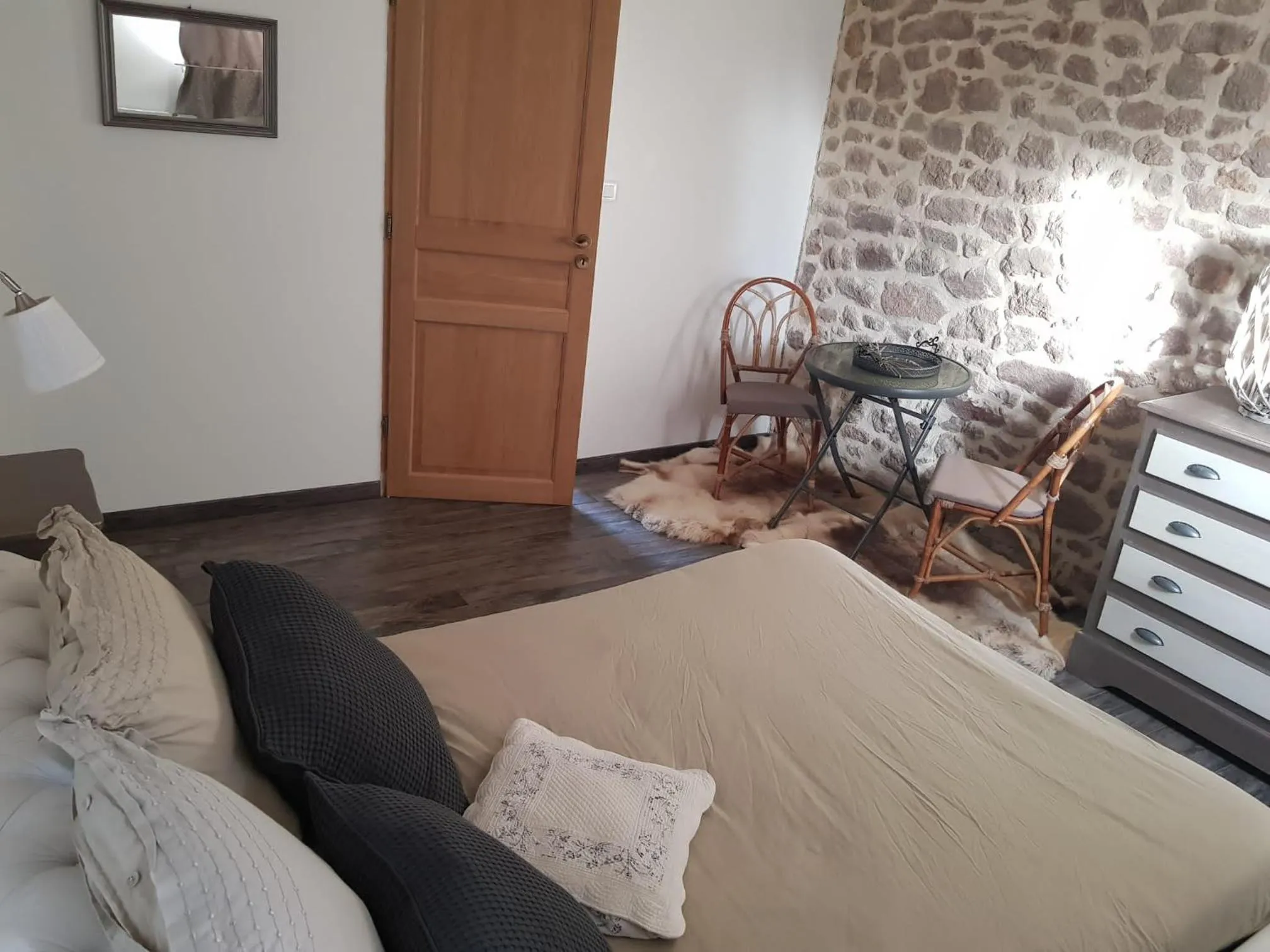 Night, Bed in Domaine Des Tours Vauquelin