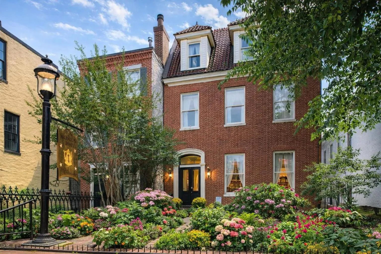 Property building in Rachael's Dowry Bed and Breakfast