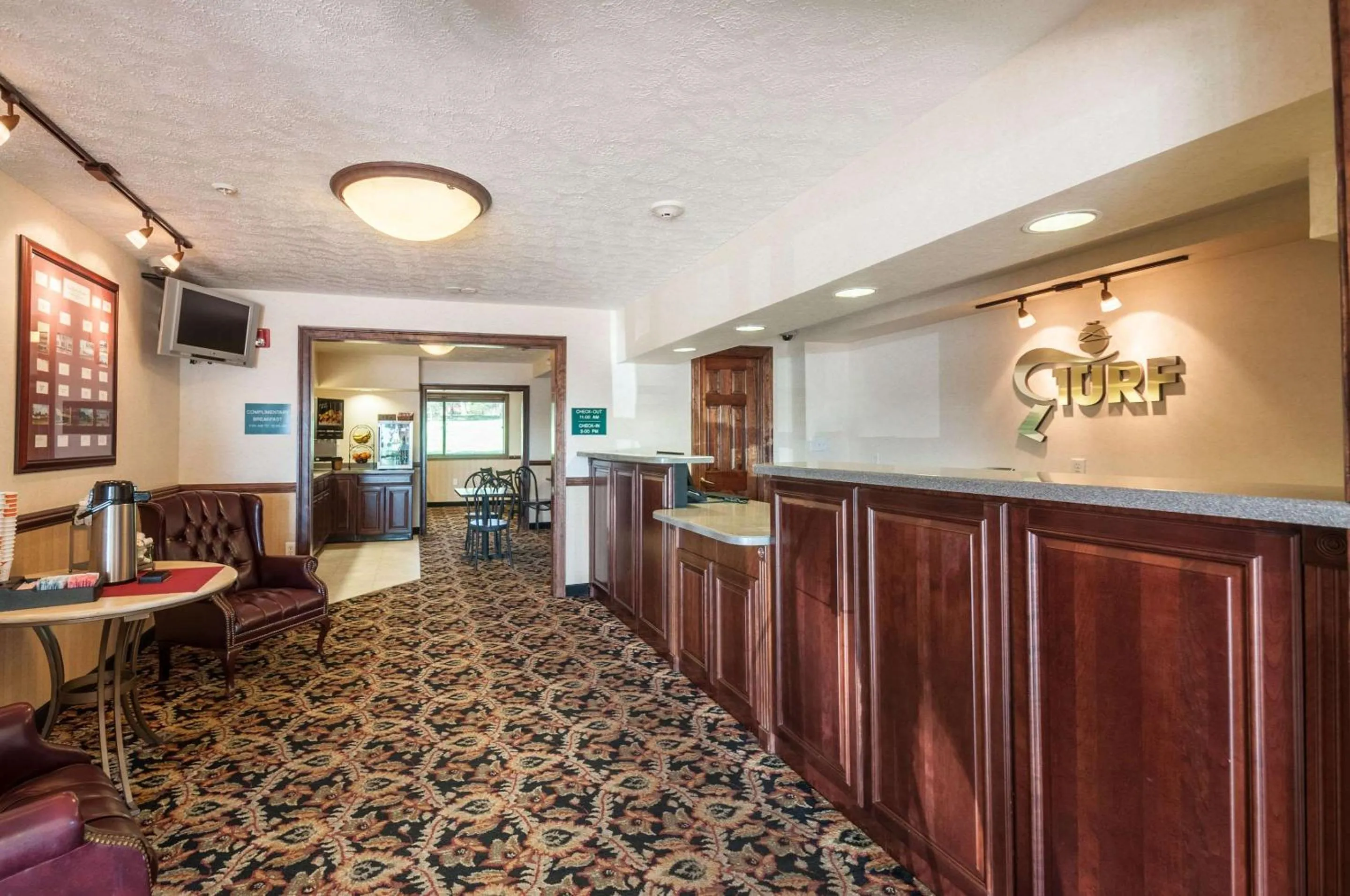 Lobby or reception in Rodeway Inn & Suites Charles Town