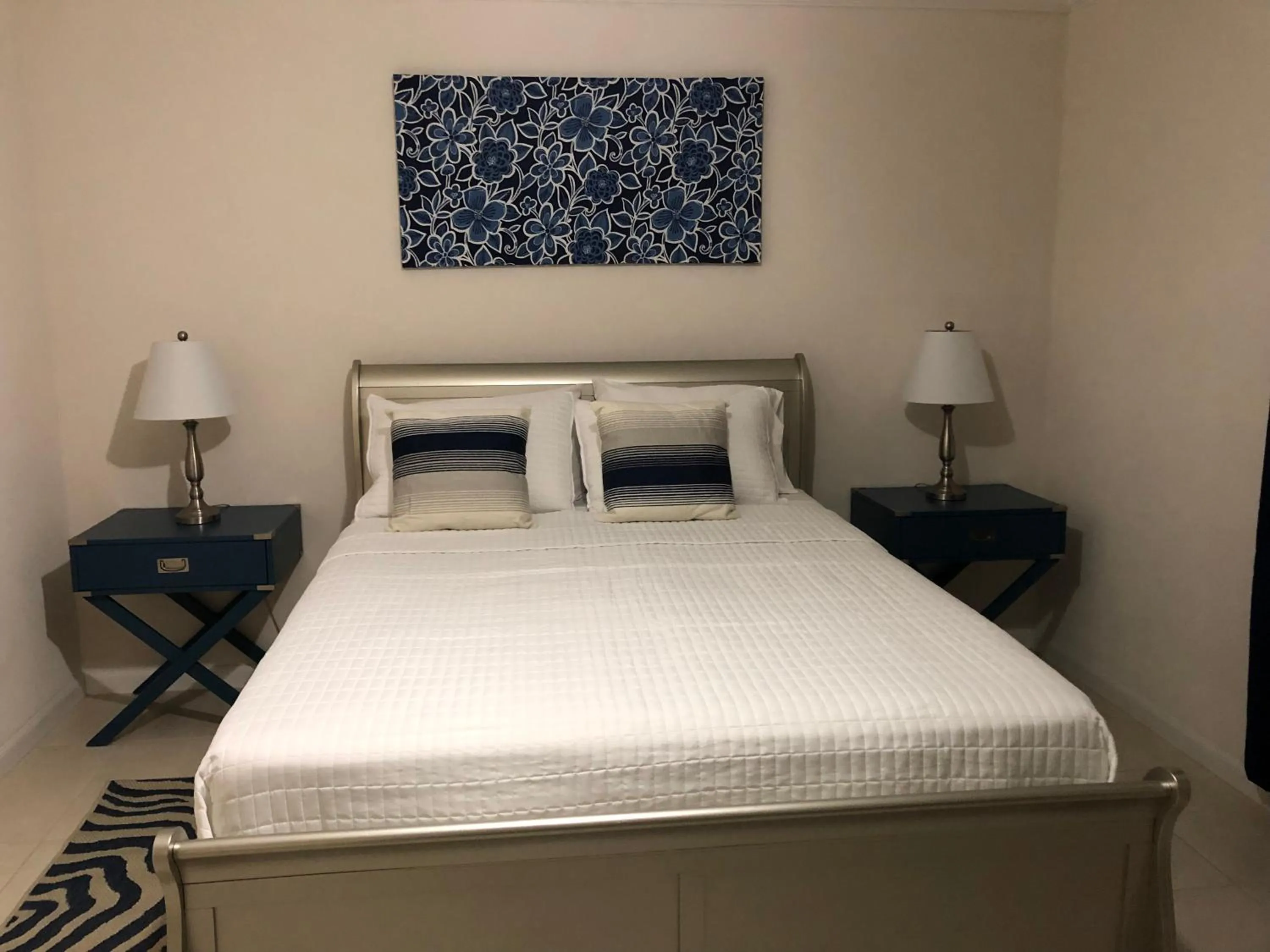 Bed in Anna's Joye Chatham