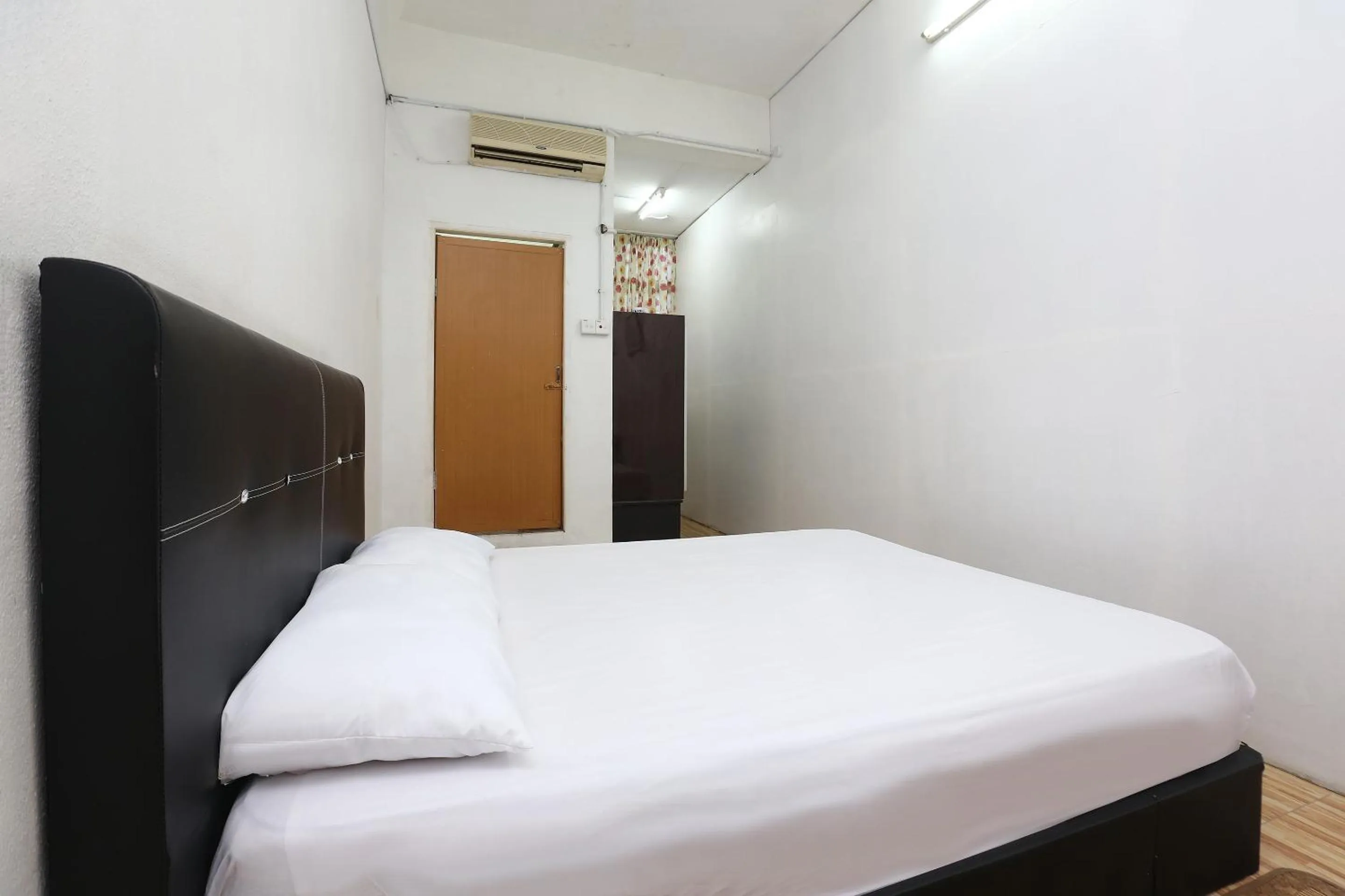 Bedroom in Hotel O D&d Budget Inn