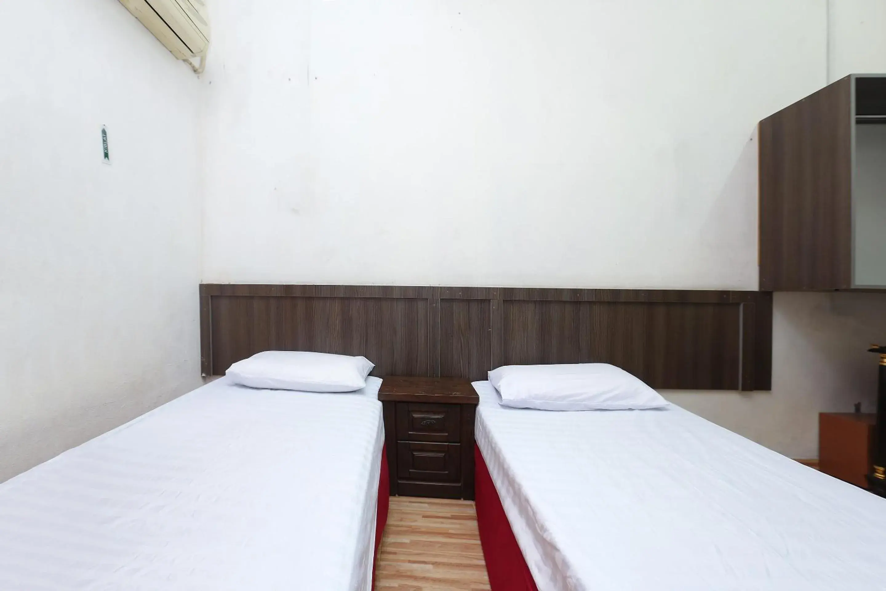 Bedroom in Hotel O D&d Budget Inn Bedroom in Hotel O D&d Budget Inn