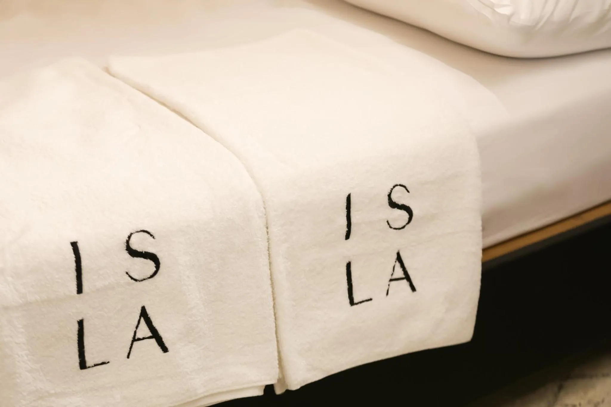 Bed in ISLA Tel Aviv