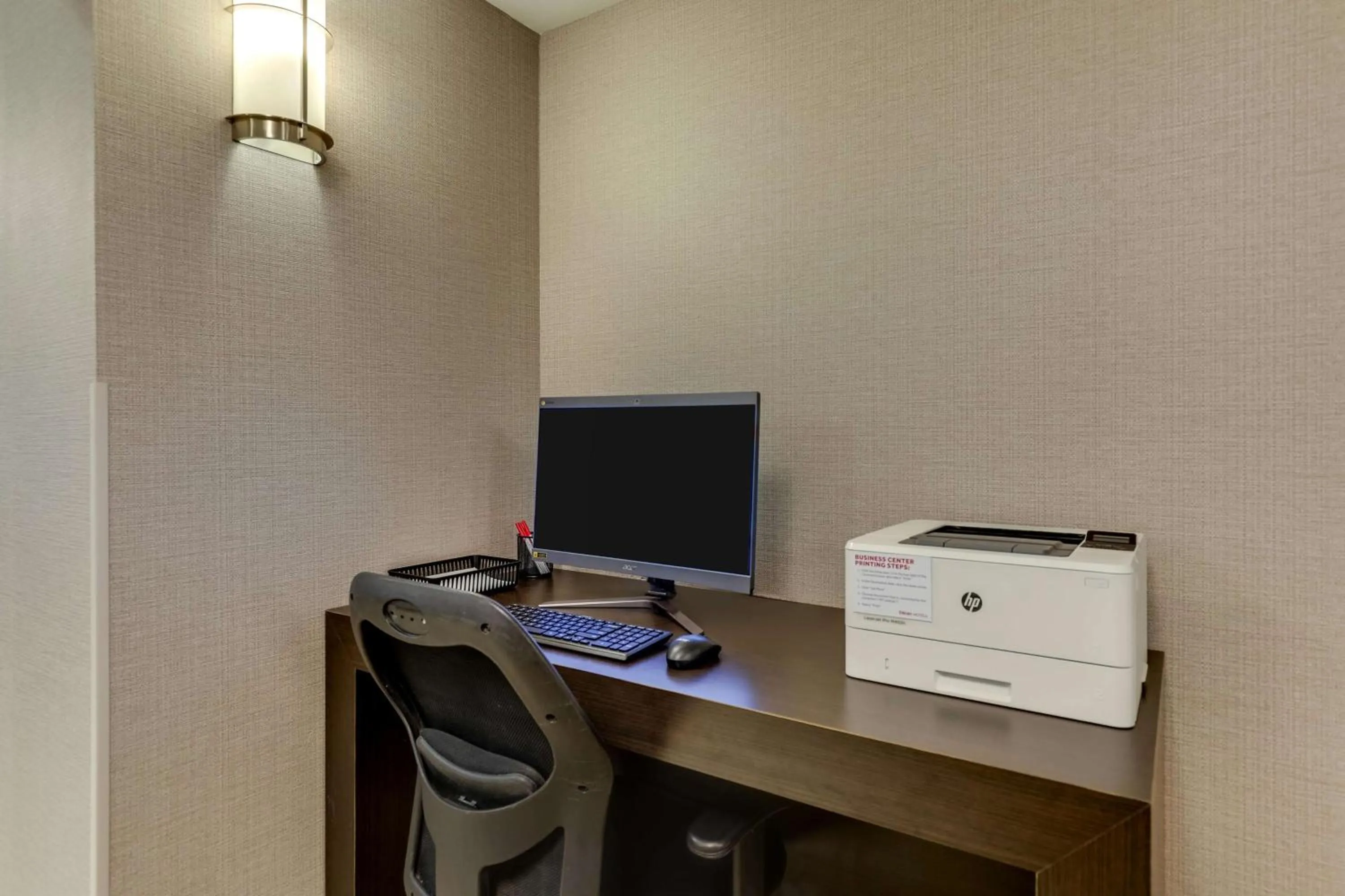 Business facilities in Drury Inn & Suites St Joseph