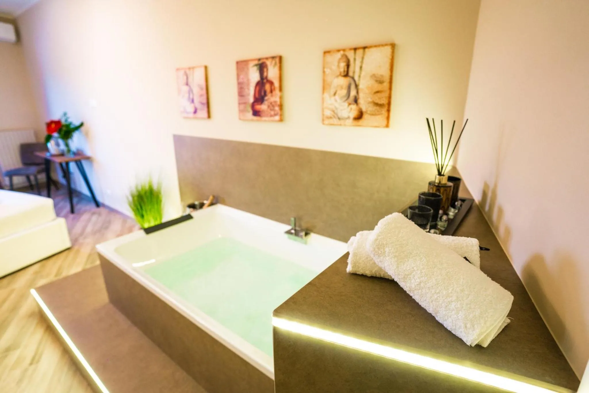 Etnic Suite