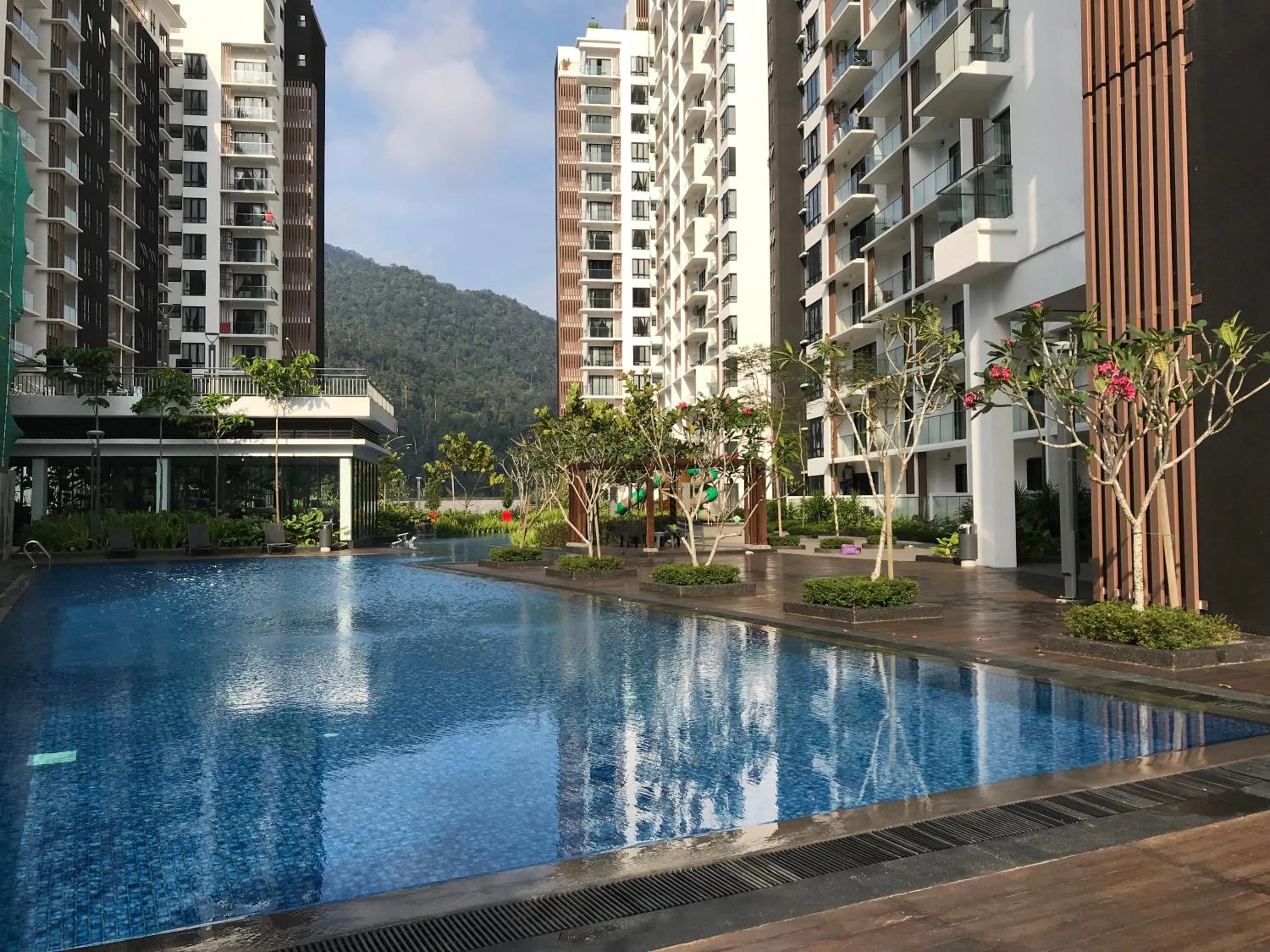 Friends & Families @ Genting Midhills(Free WiFi)