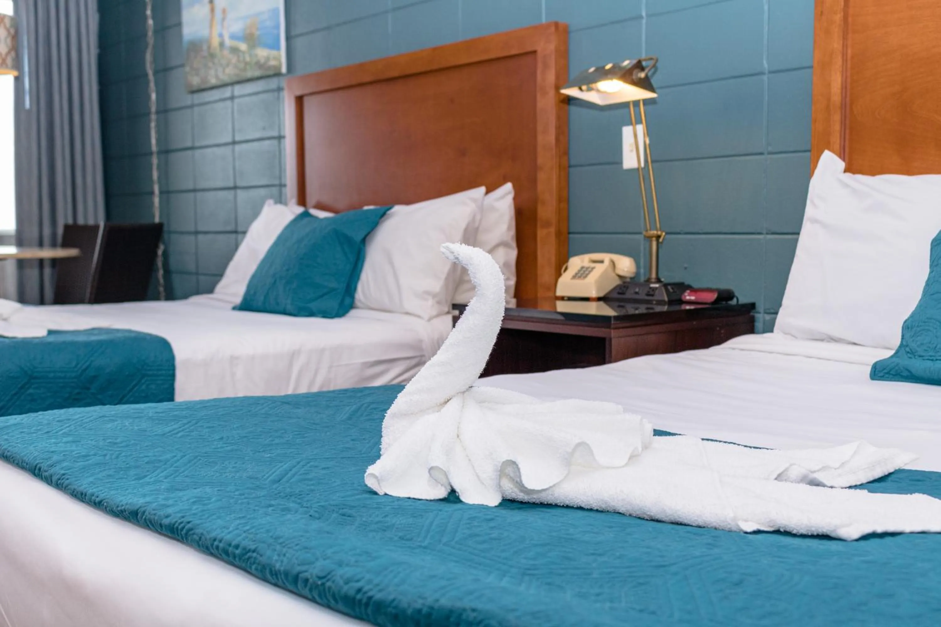 Bedroom in Charlroy Motel