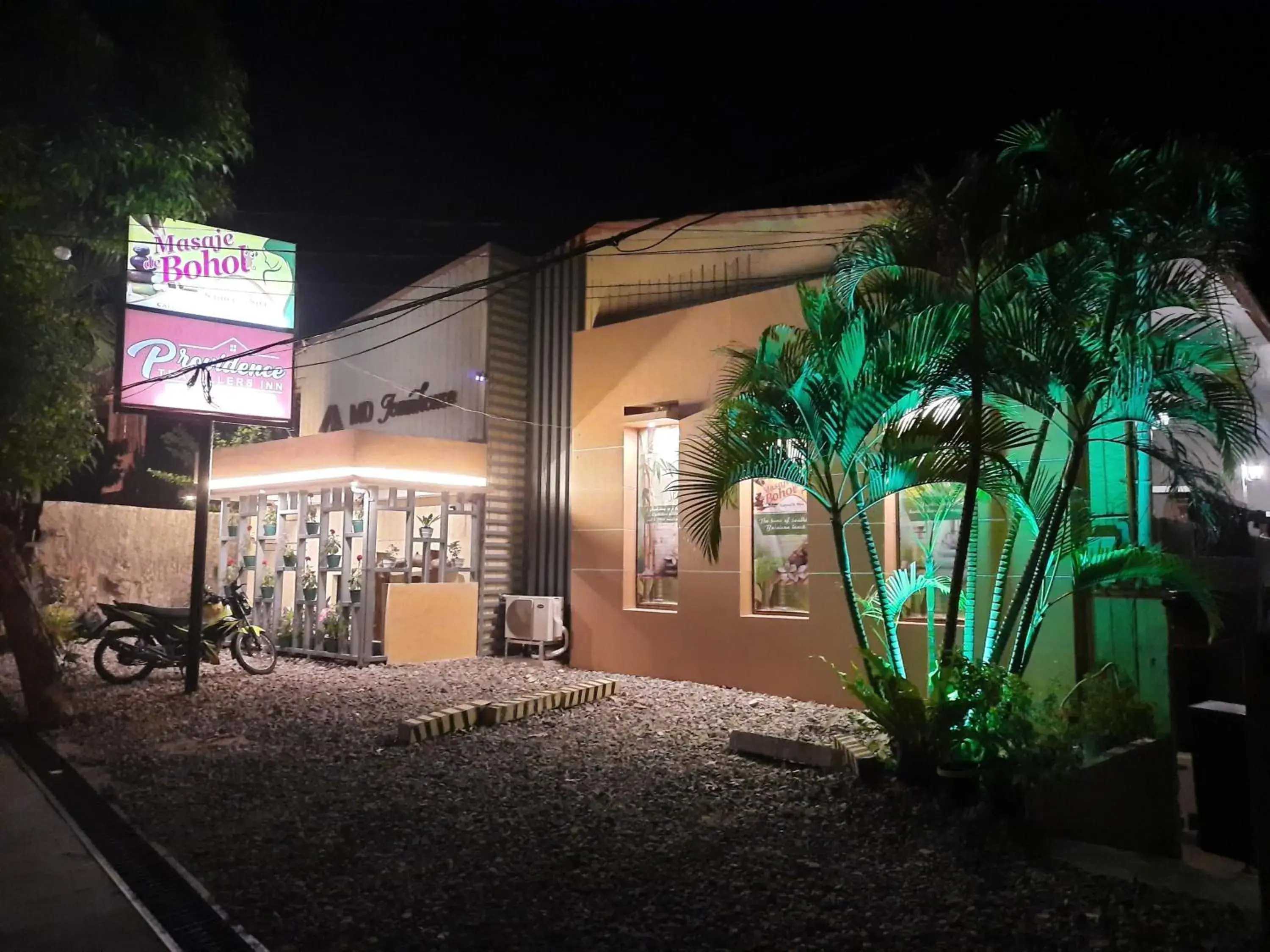 Property building in RedDoorz @ Calceta Street Cogon Property building in RedDoorz @ Calceta Street Cogon