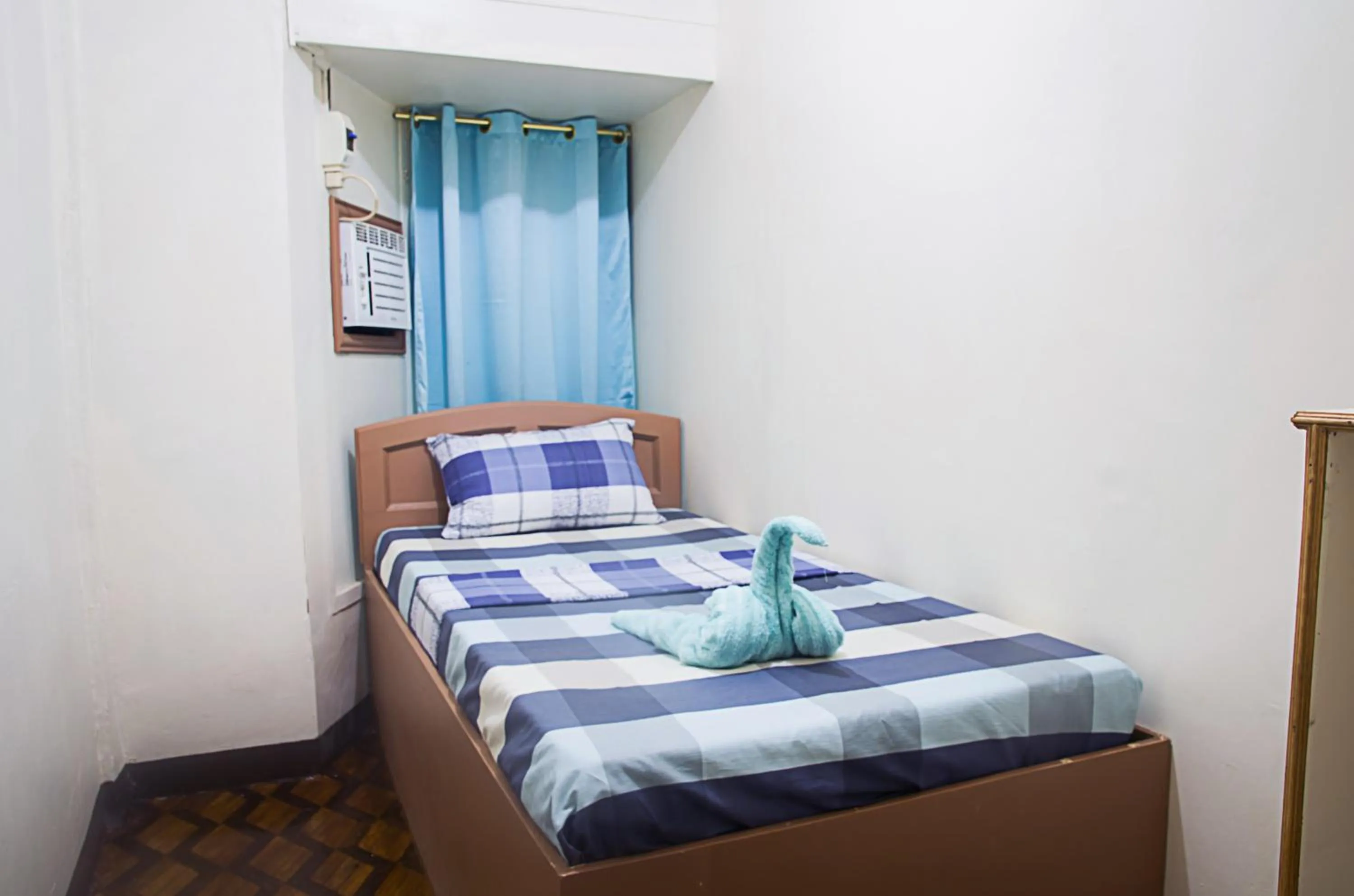 Bed in RedDoorz @ Calceta Street Cogon