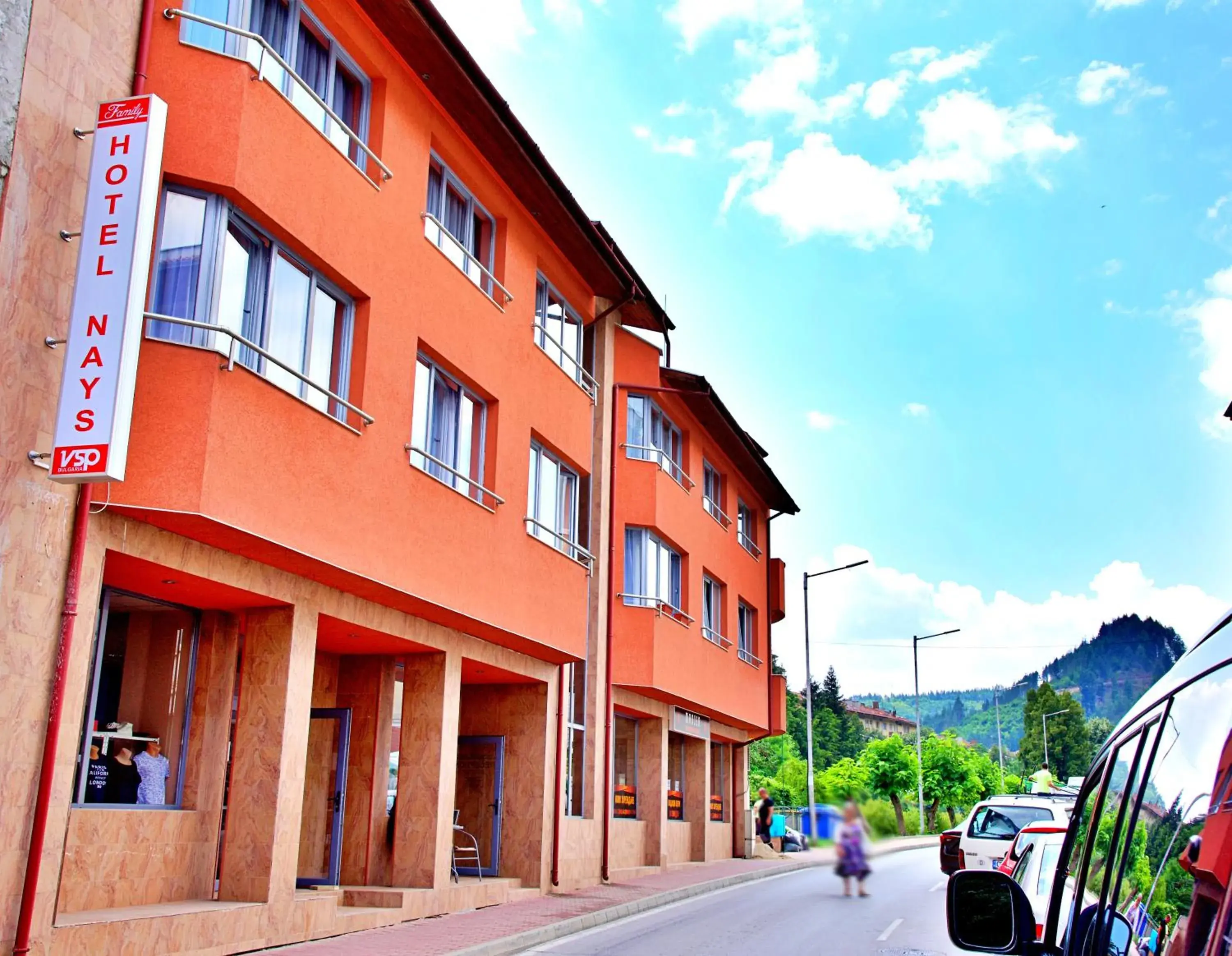 Property building in NAYS Property building in NAYS