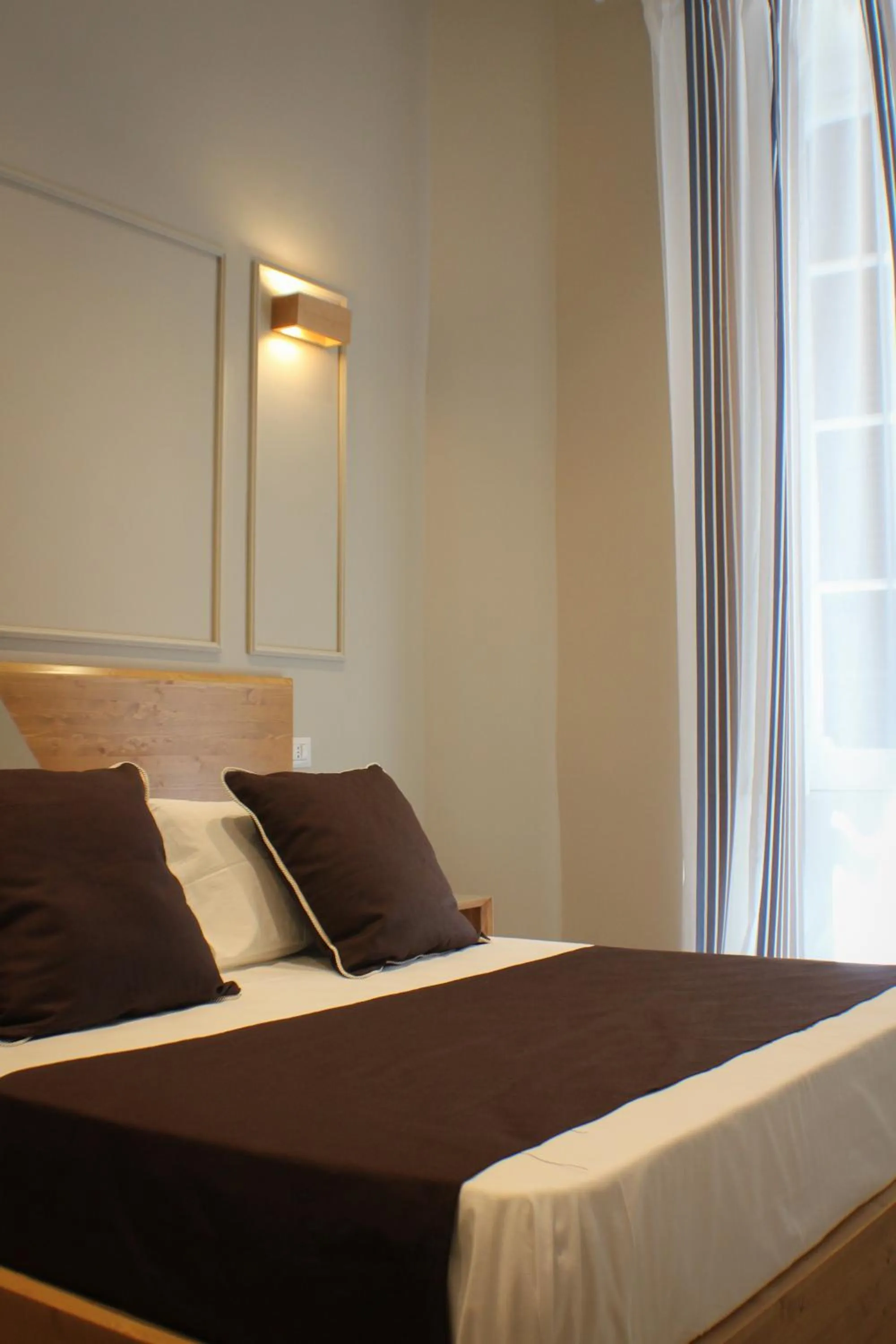 Bed in Be Italian Flat Piazza Bovio 22