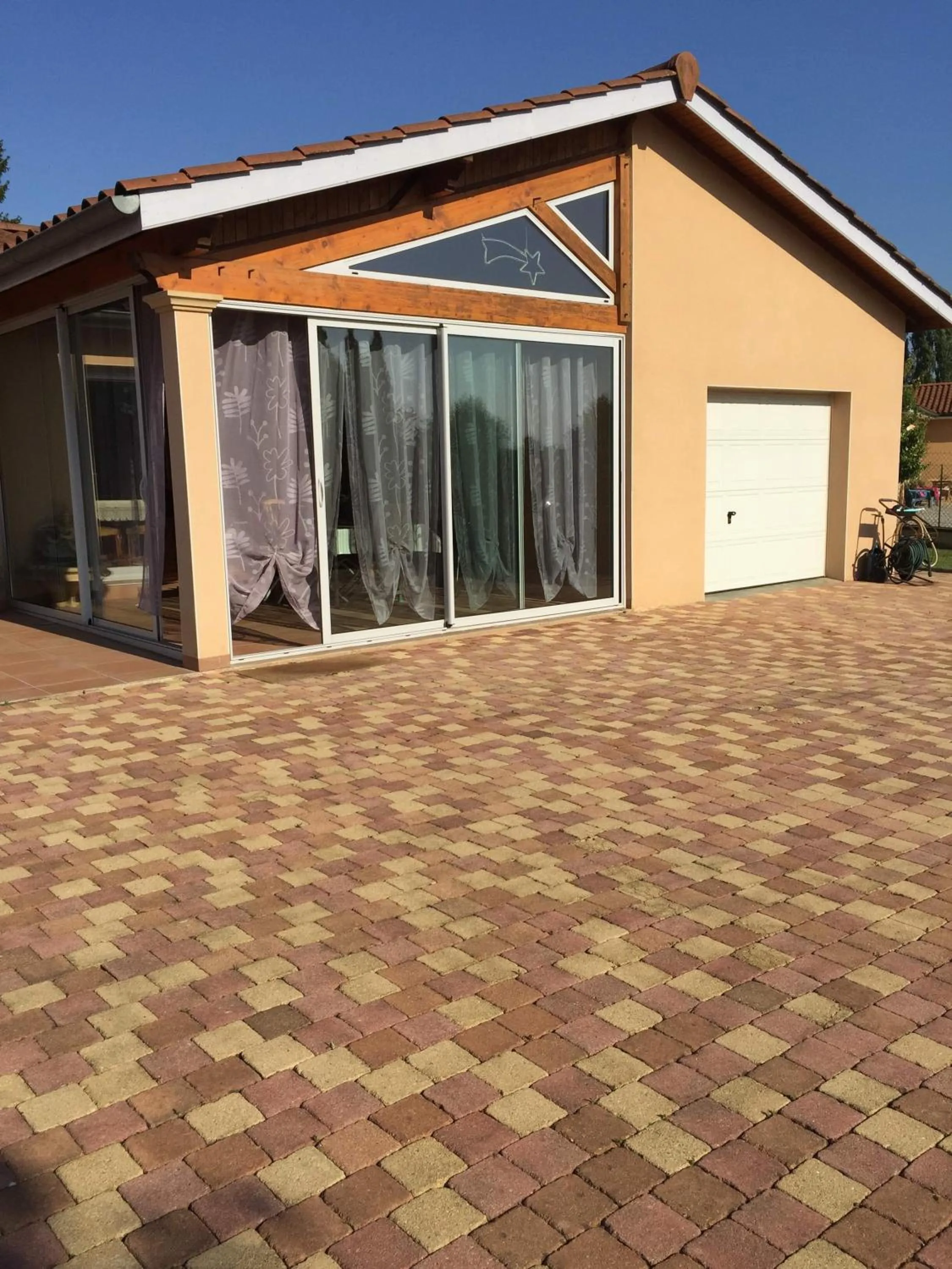 Property building in Chambres d'hôtes Chez Coco