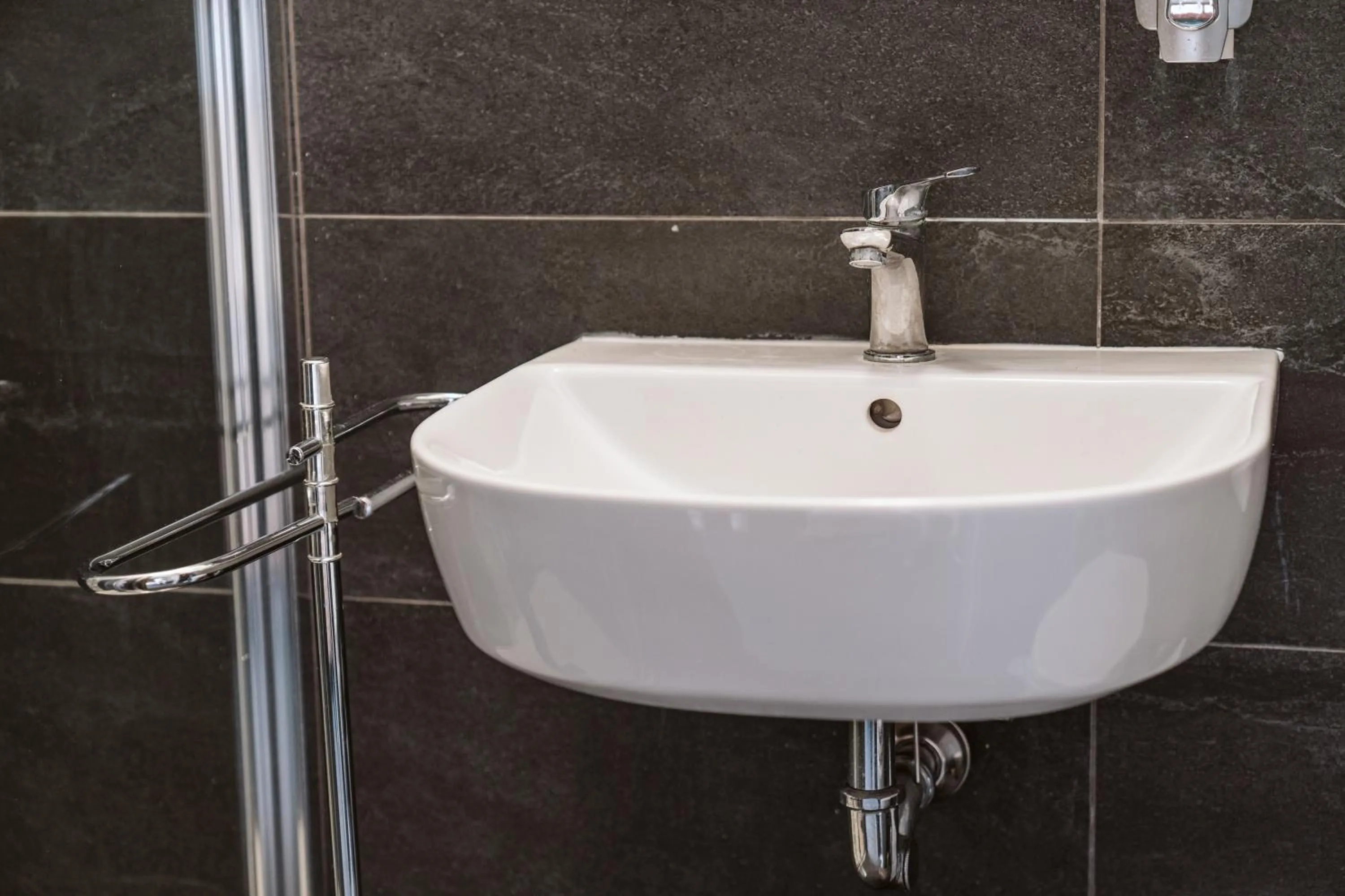 Bathroom in Pandora Rooms - Pompei - Central Pompeii Near the Ruins