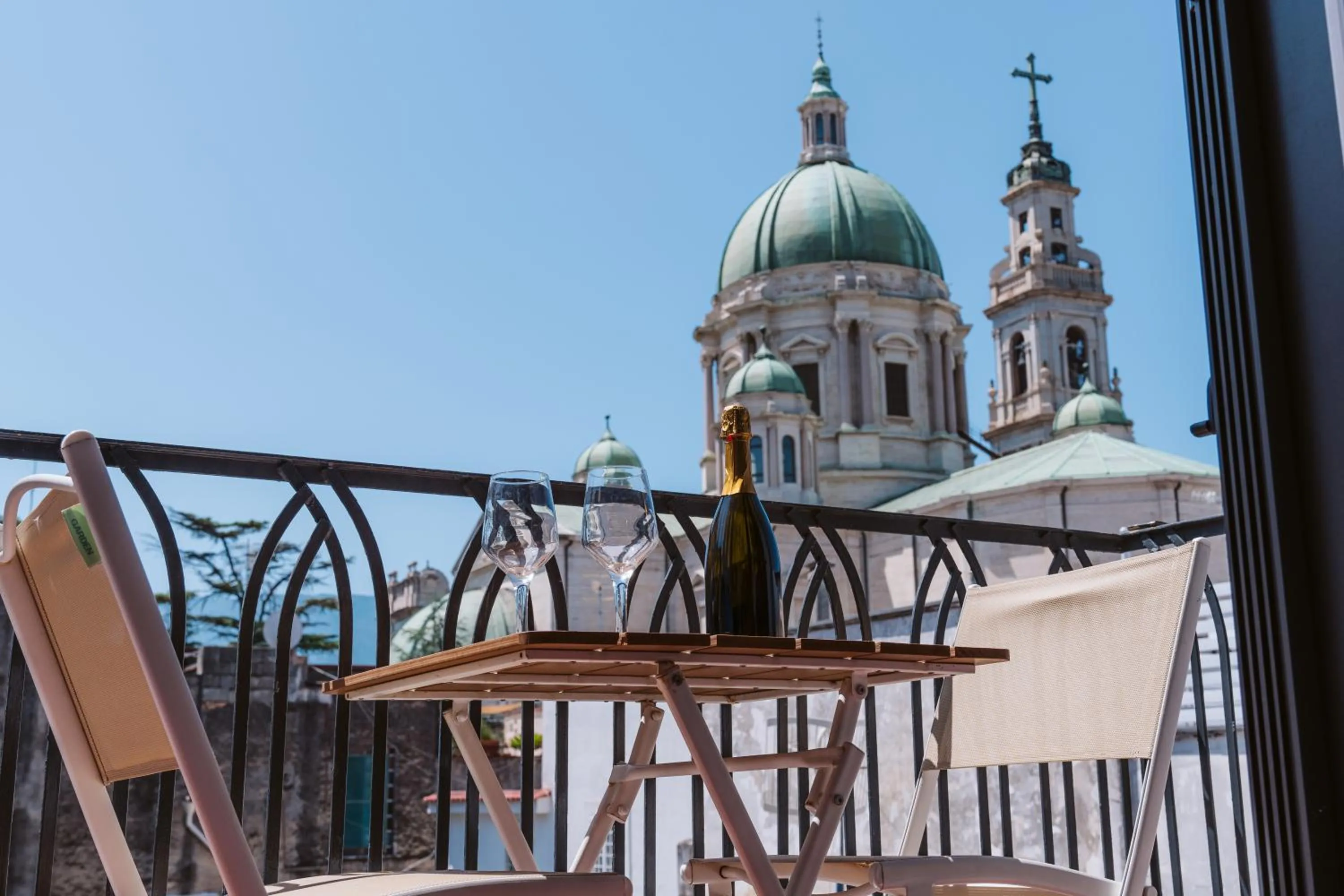 Nearby landmark in Pandora Rooms - Pompei - Central Pompeii Near the Ruins