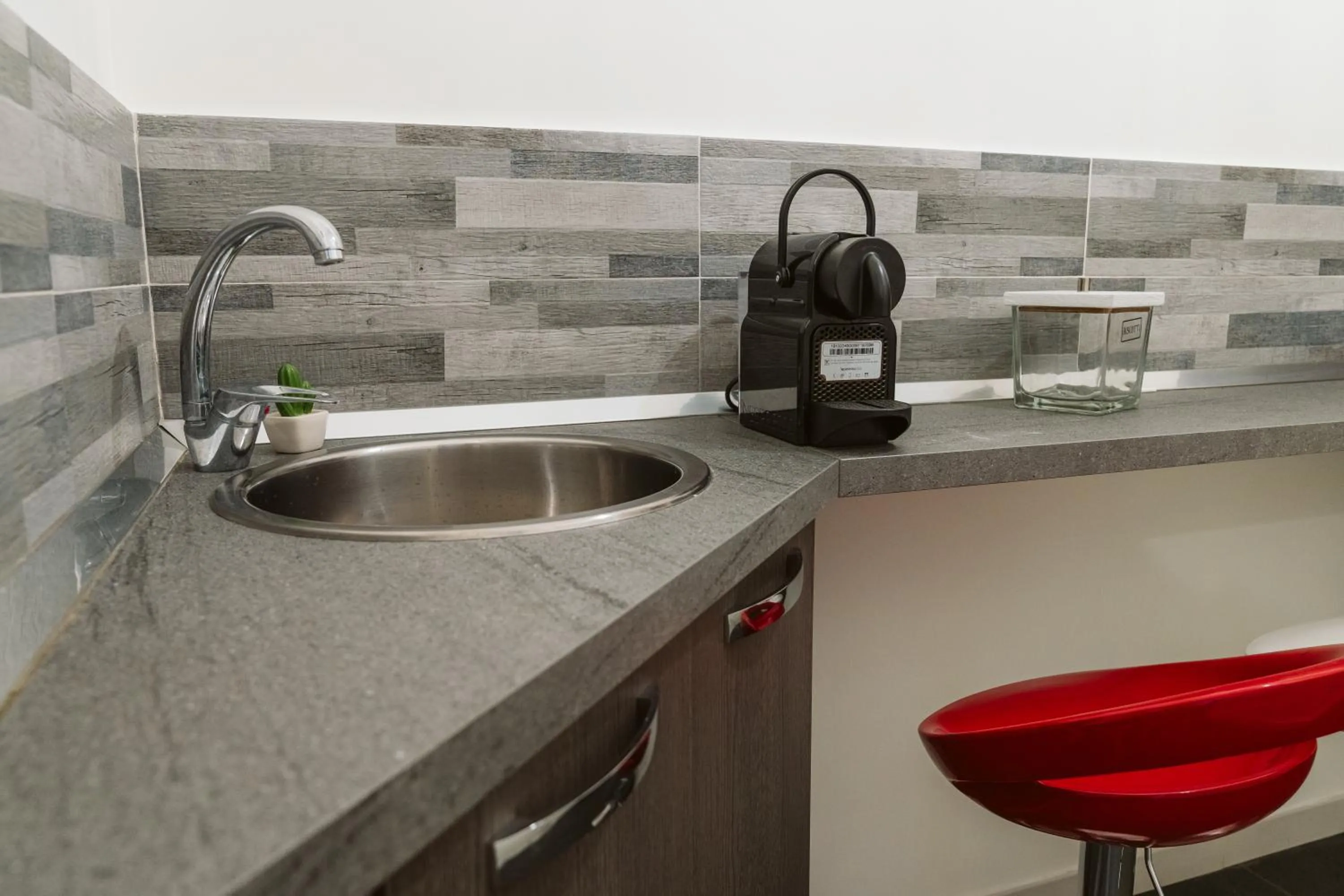 Kitchen or kitchenette in Pandora Rooms - Pompei - Central Pompeii Near the Ruins