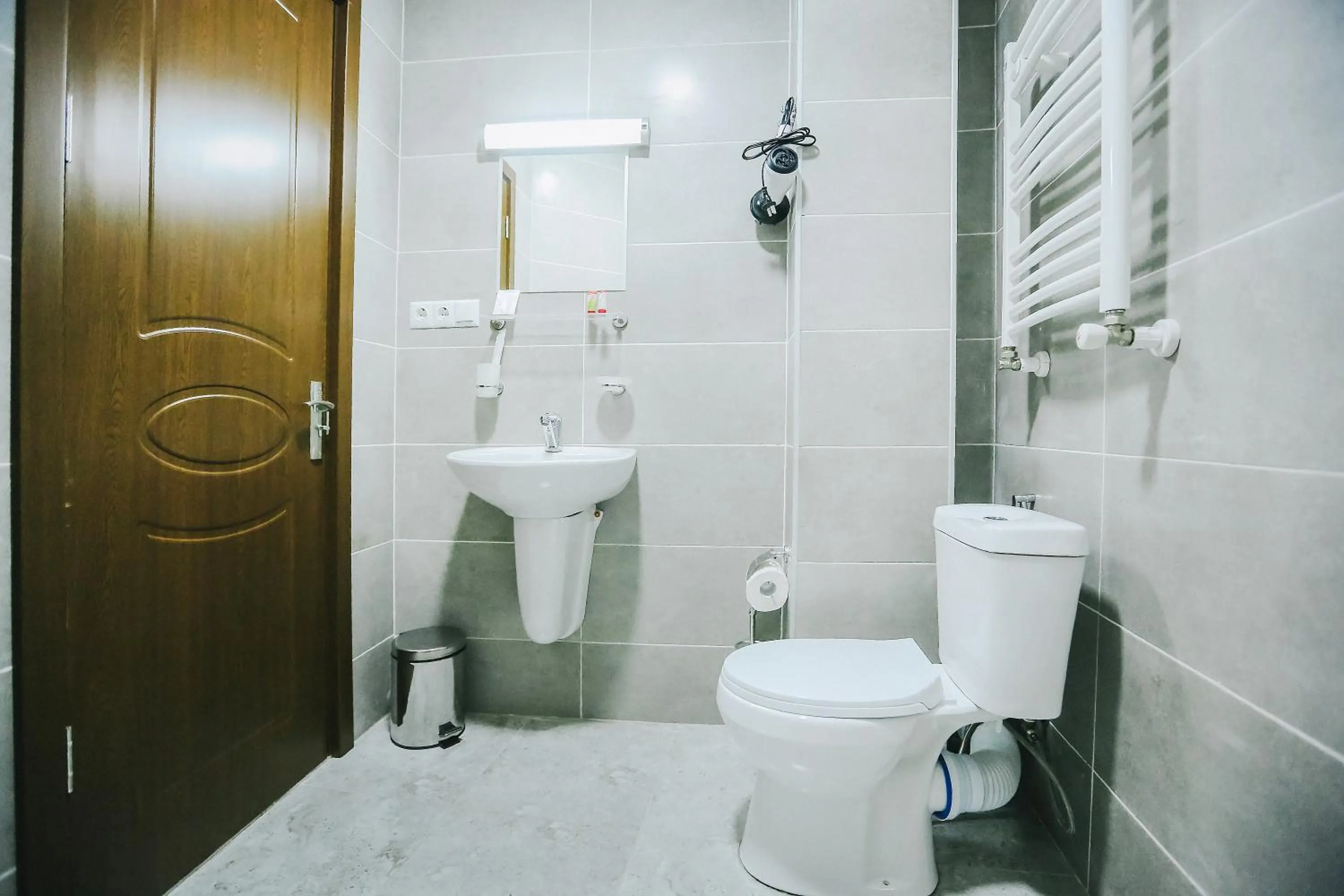 Toilet in Balanchine