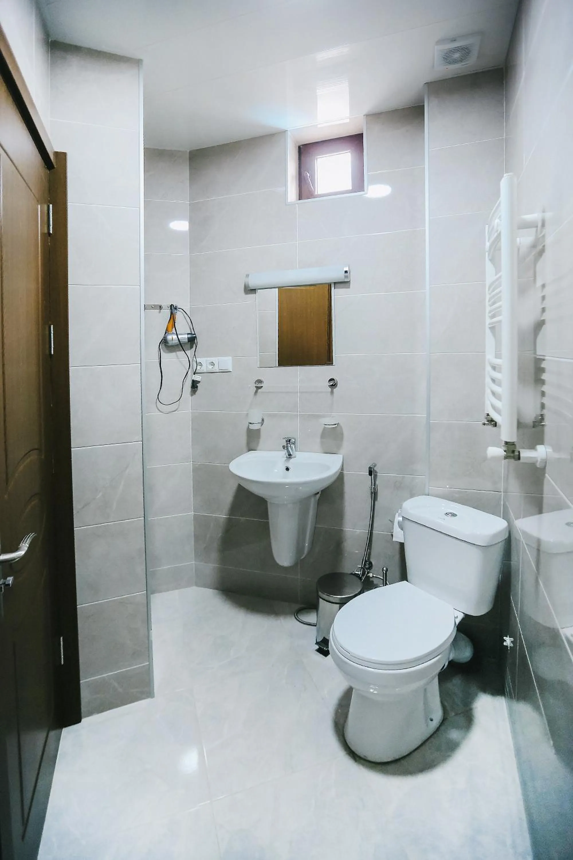 Toilet in Balanchine