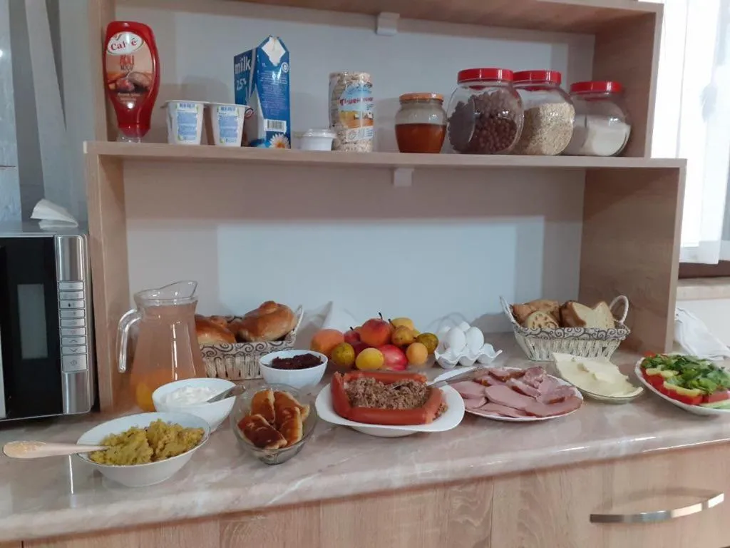 Food and drinks in Balanchine