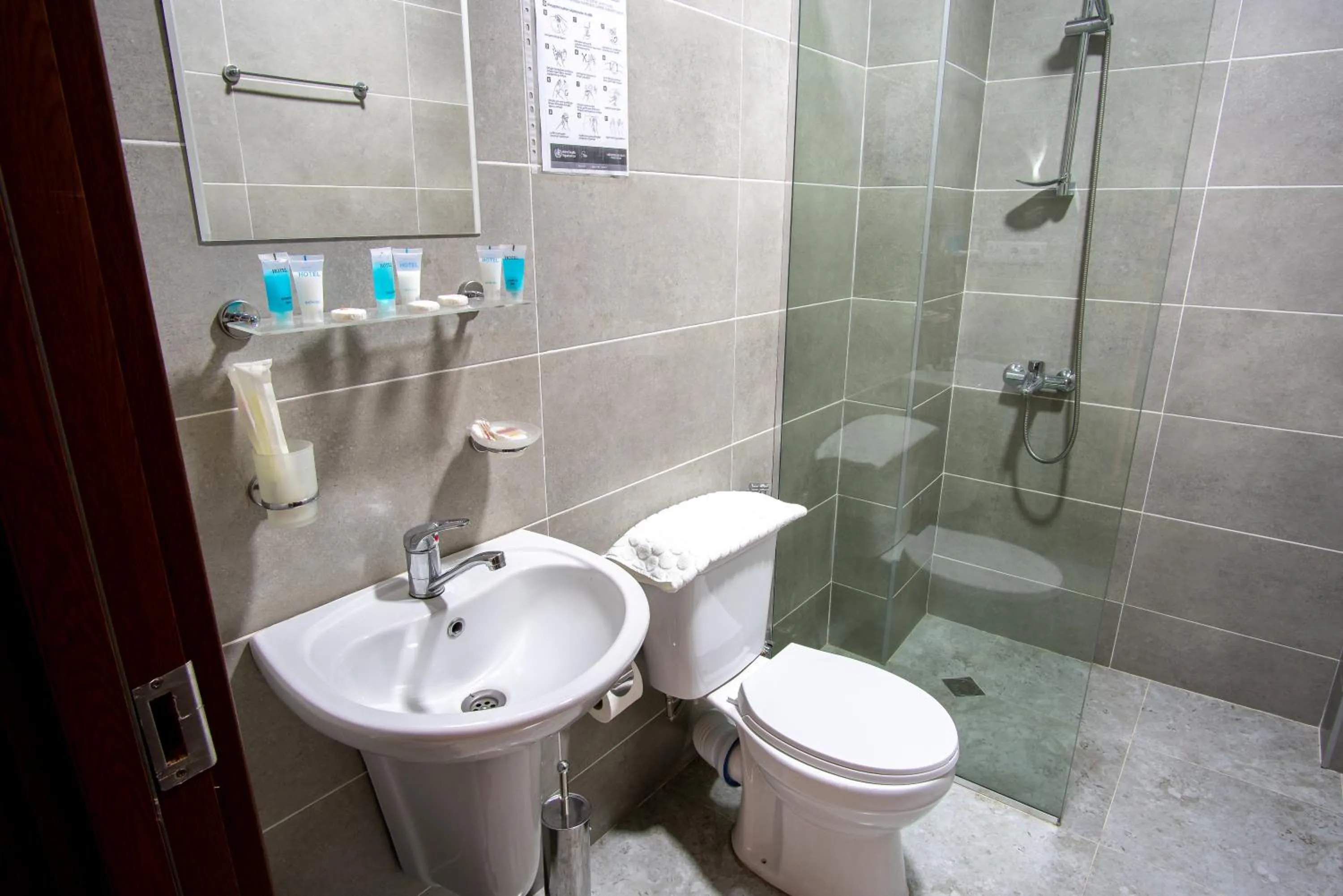 Shower in Balanchine