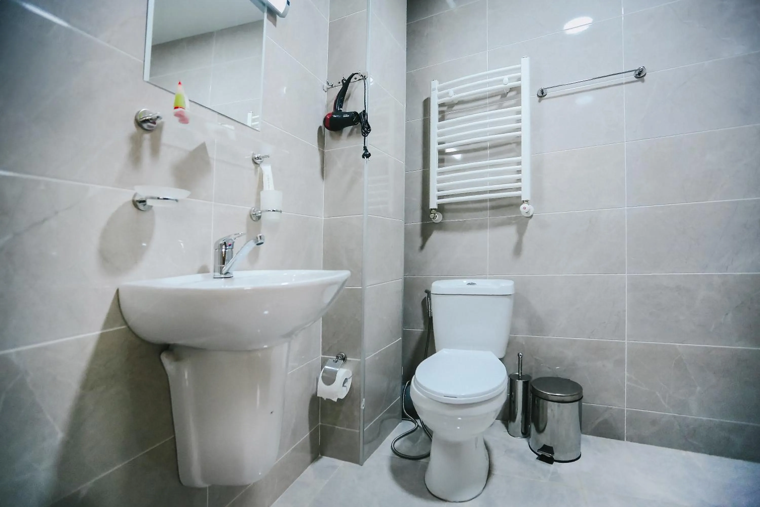 Shower in Balanchine