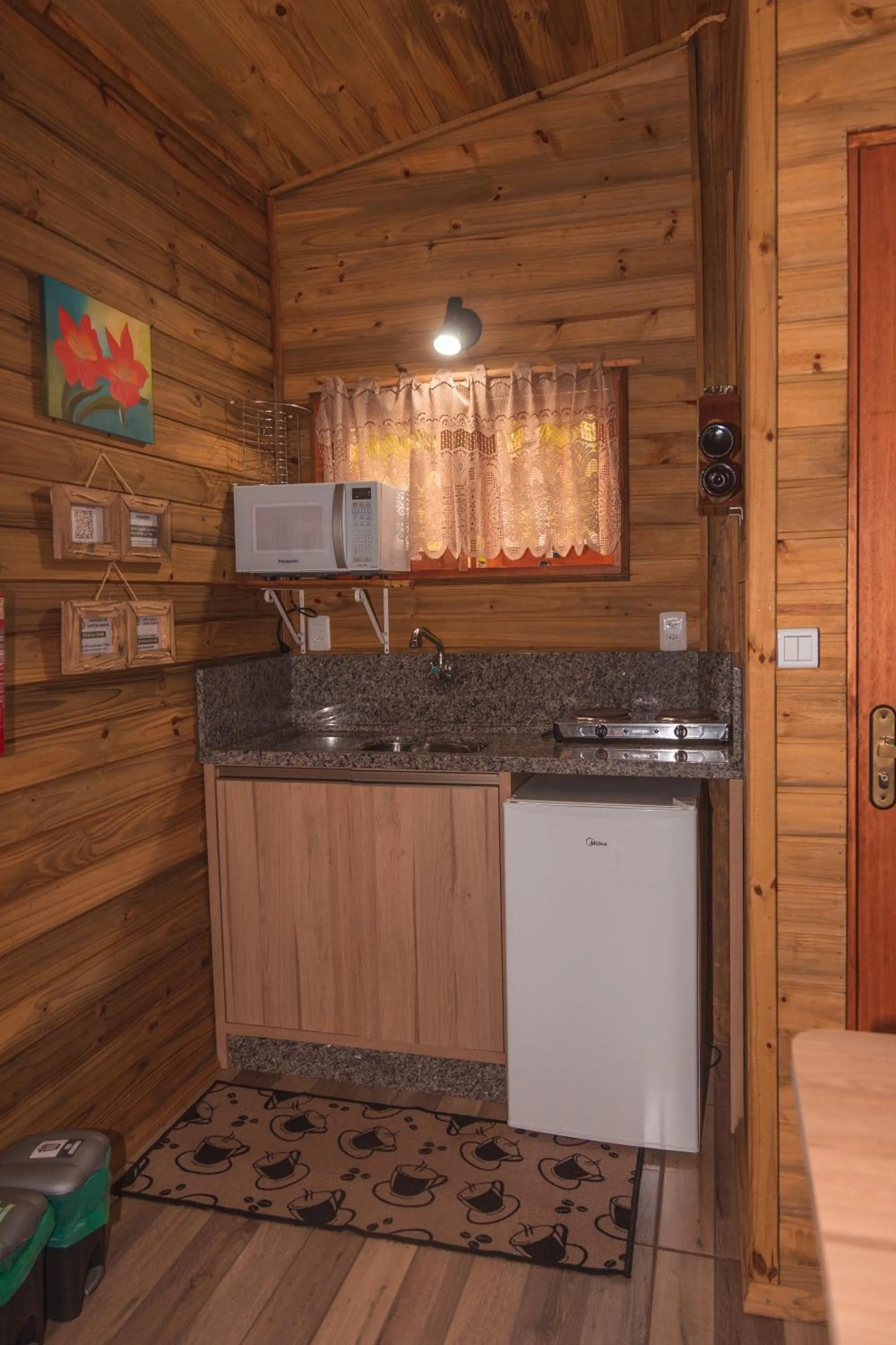Kitchen or kitchenette in Pousada Recanto dos Canyons
