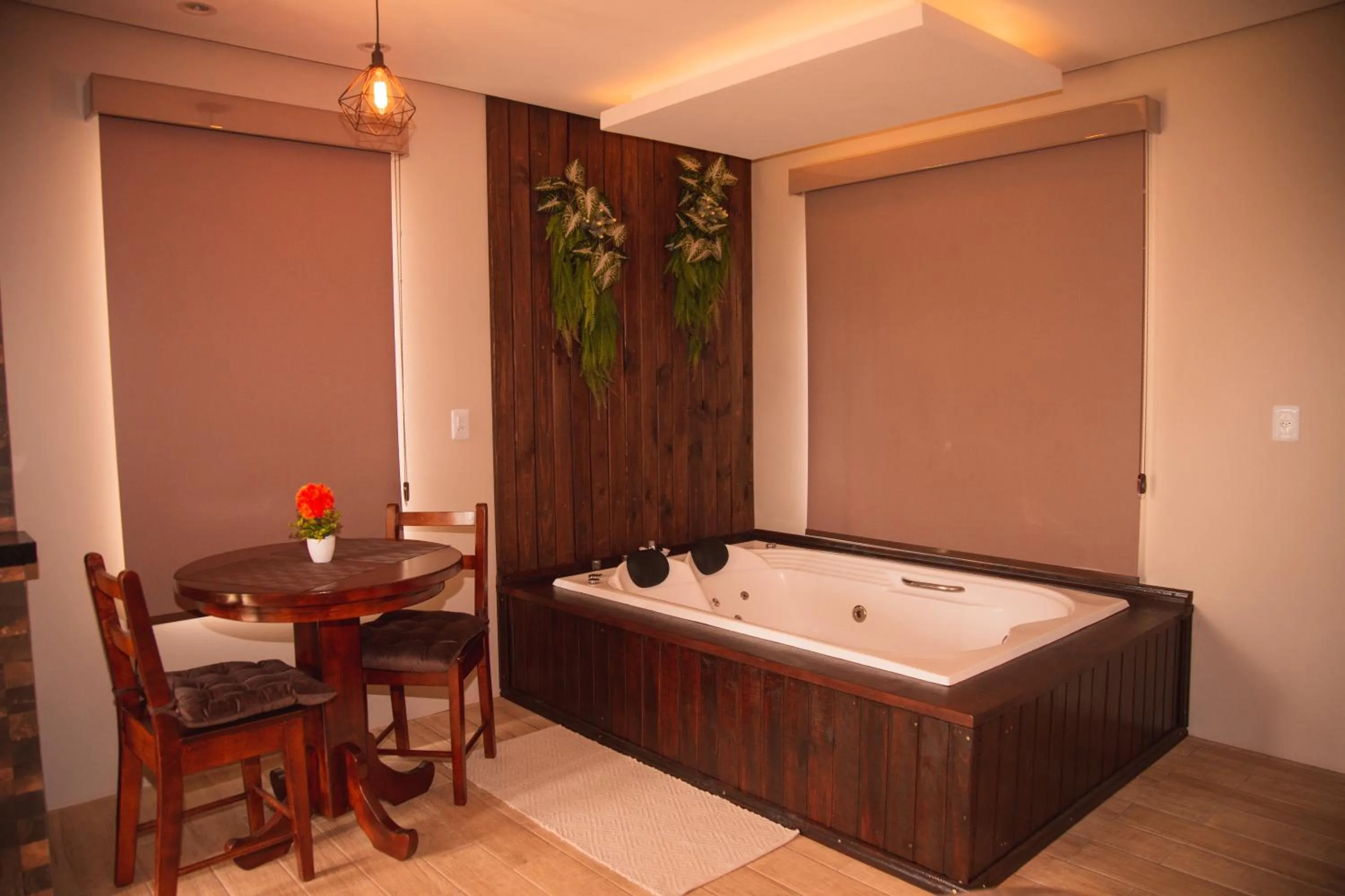 Hot Tub in Pousada Recanto dos Canyons