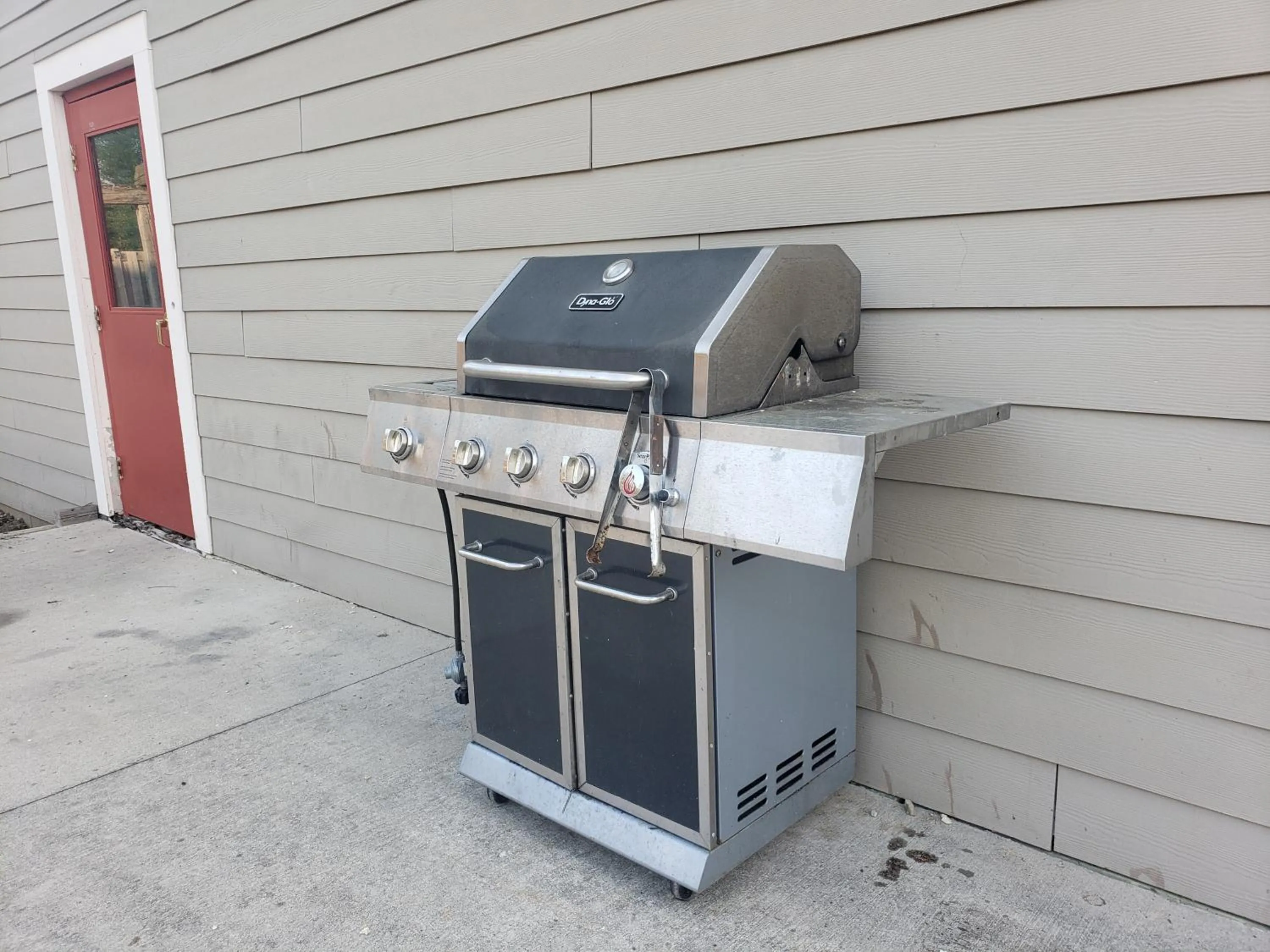 BBQ facilities in Hepworth Hostel