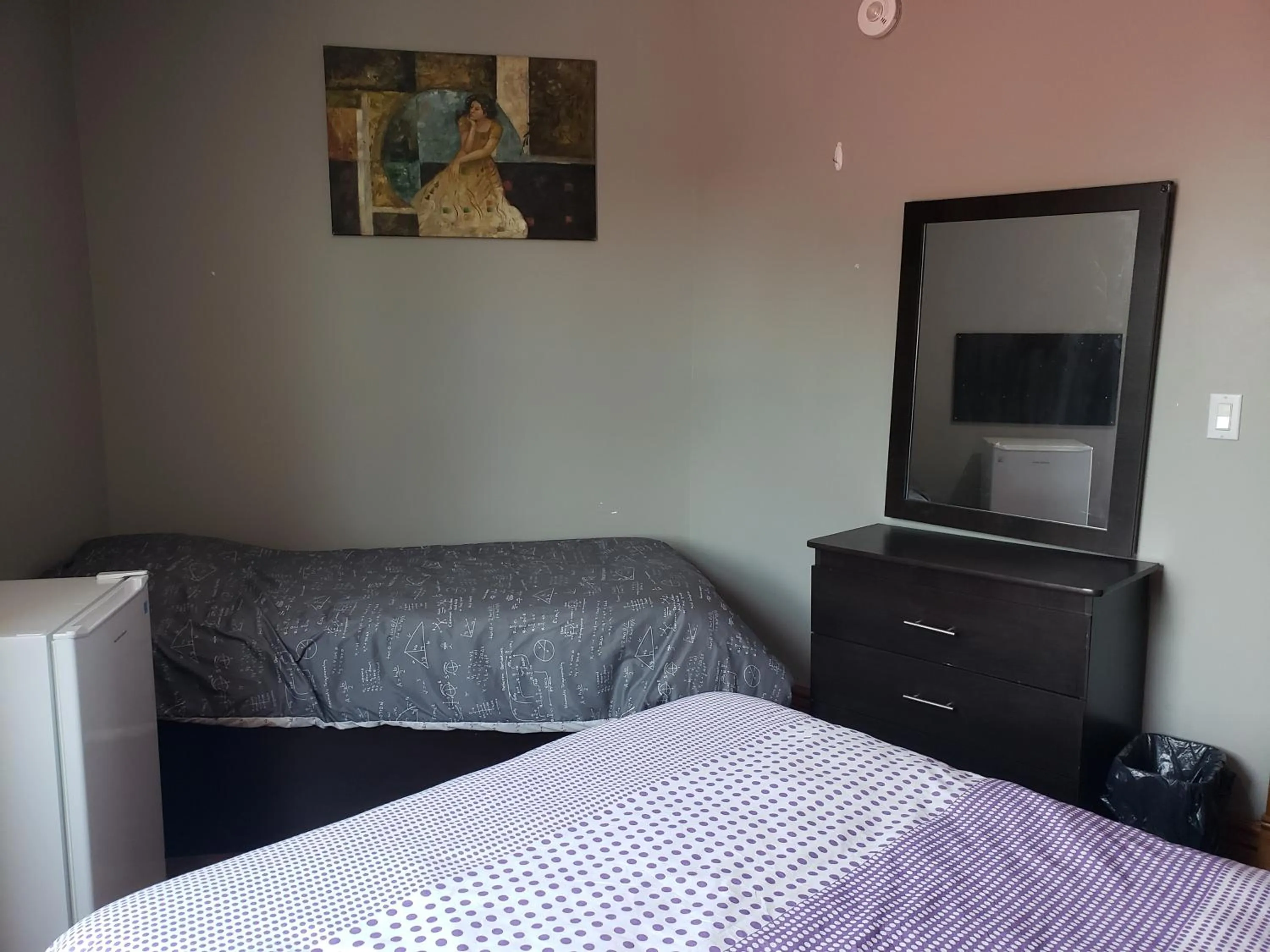 Photo of the whole room in Hepworth Hostel