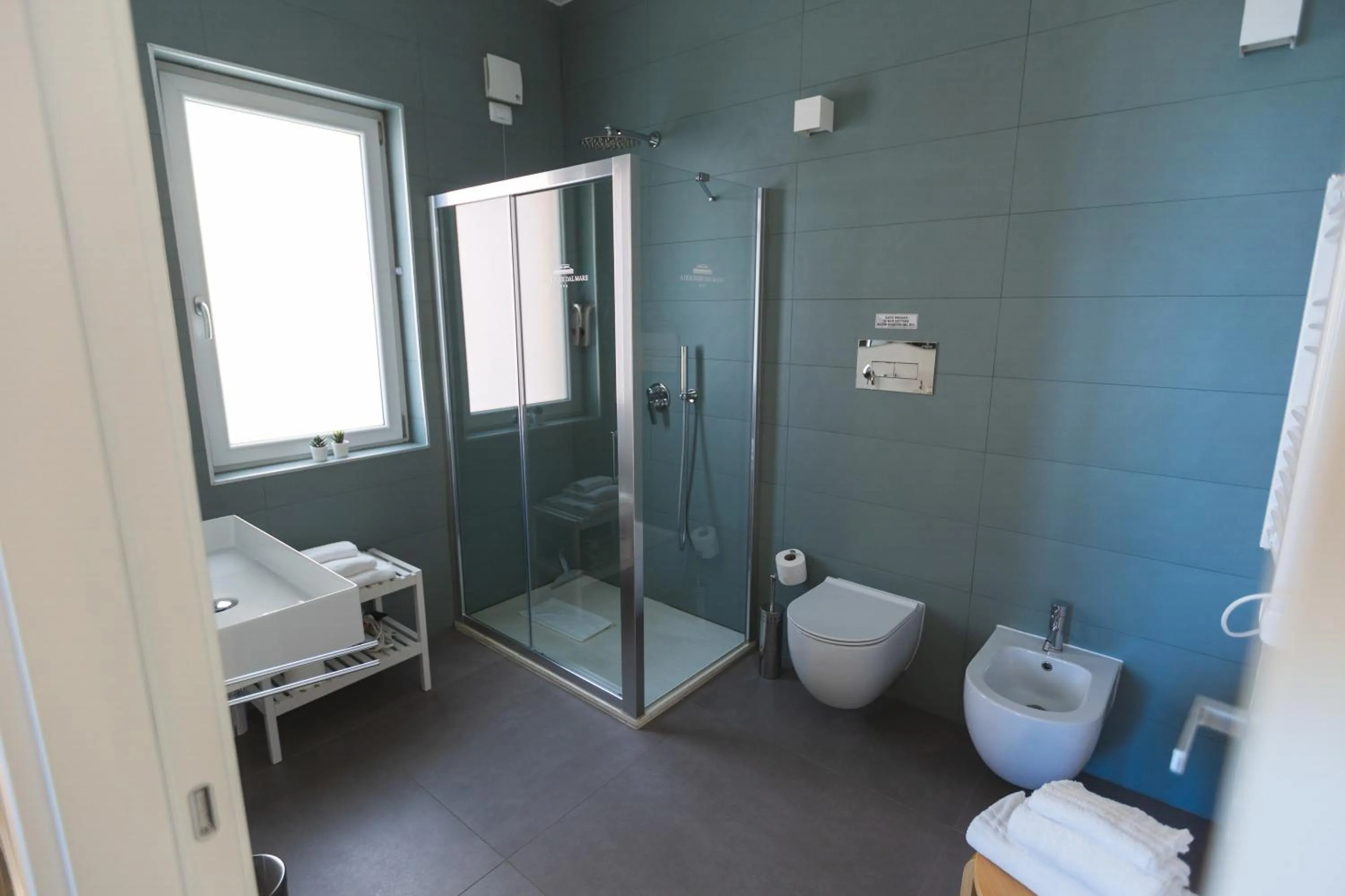 Shower in B&B a due passi dal mare