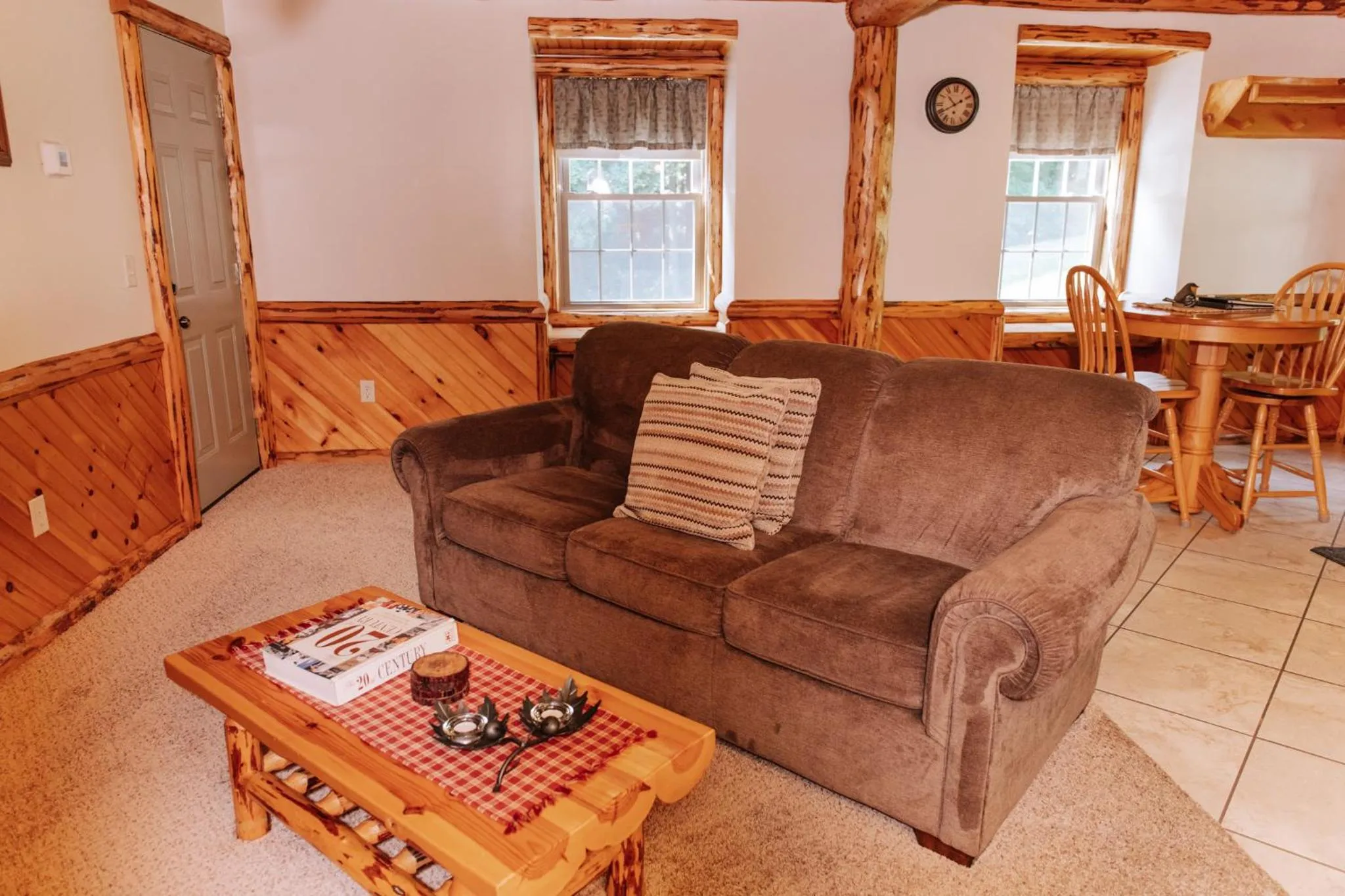 Sojourner's Lodge & Log Cabin Suites