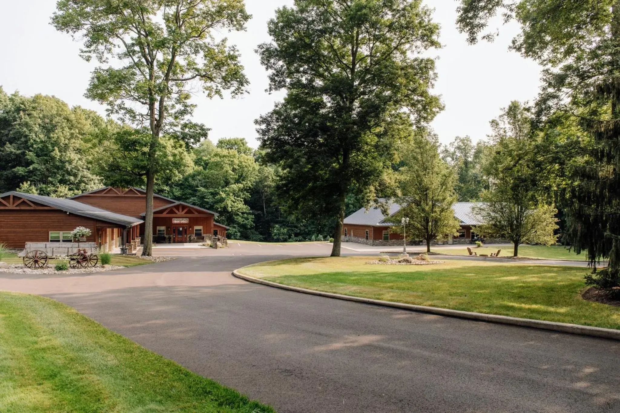 Studio with Balcony in Sojourner's Lodge & Log Cabin Suites Studio with Balcony in Sojourner's Lodge & Log Cabin Suites