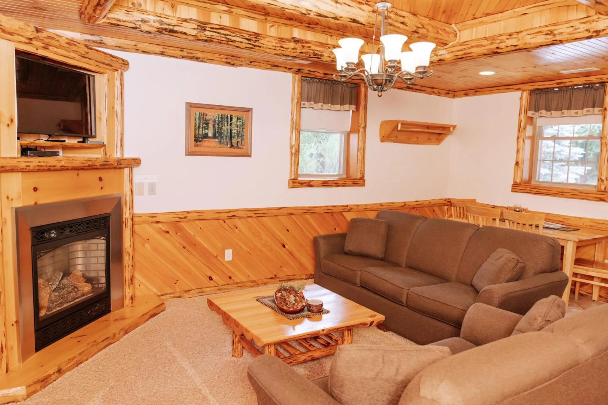 Sojourner's Lodge & Log Cabin Suites