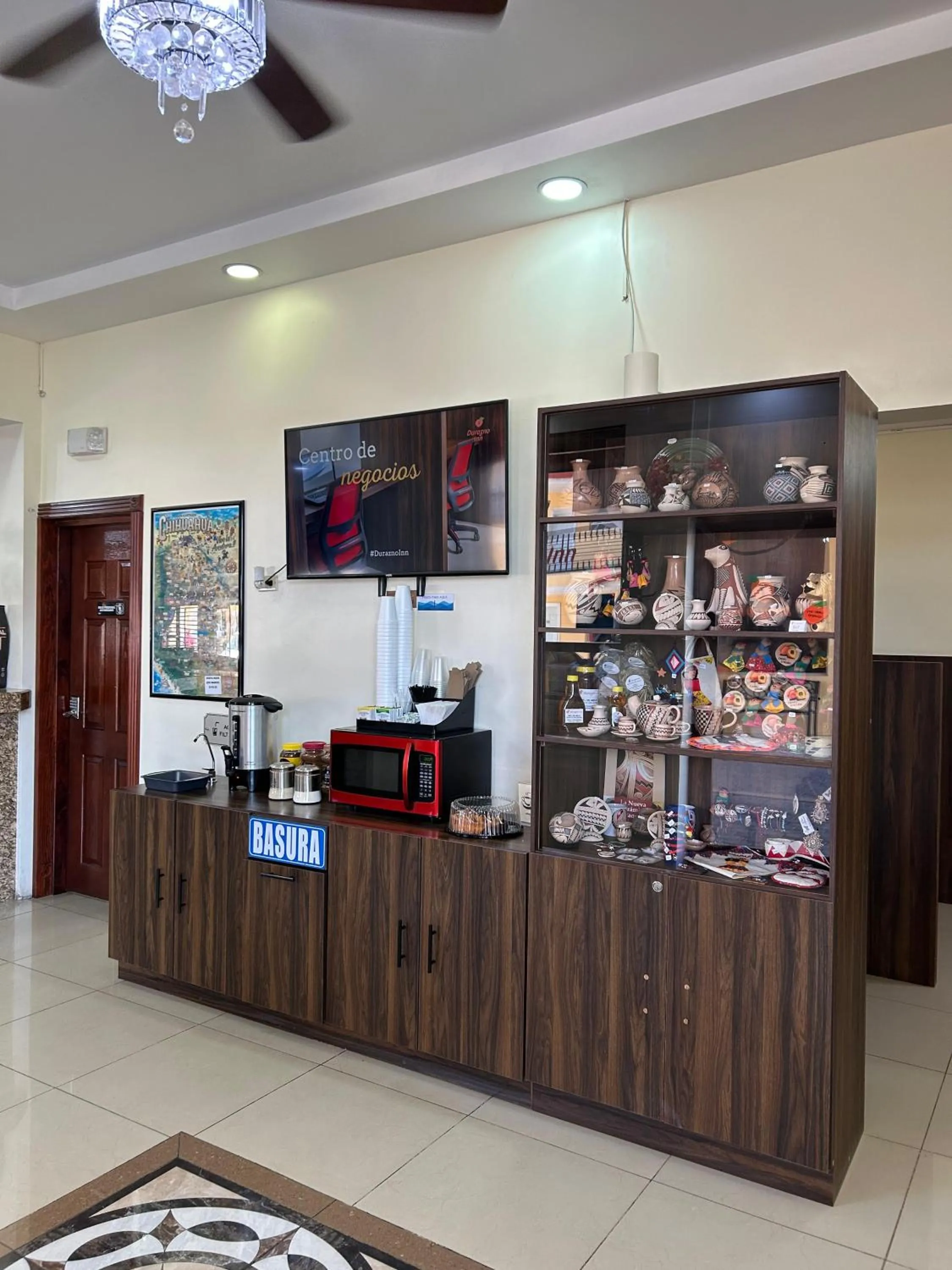 Coffee/tea facilities in DURAZNO INN