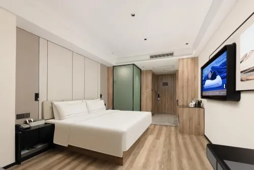 Atour Hotel Hefei Binhu Weizhou Avenue