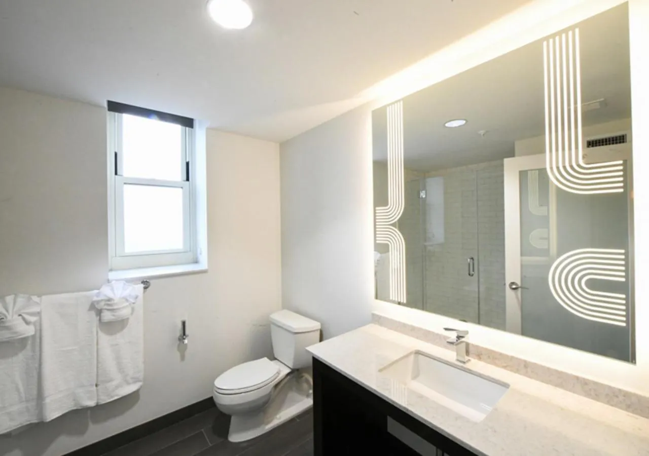 Toilet in TRYP by Wyndham Newark Downtown