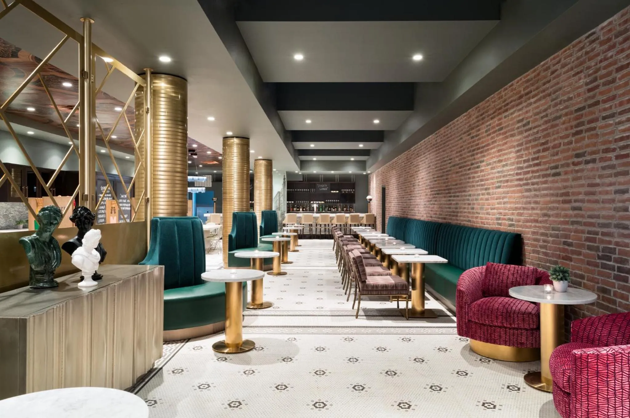 Restaurant/places to eat in TRYP by Wyndham Newark Downtown