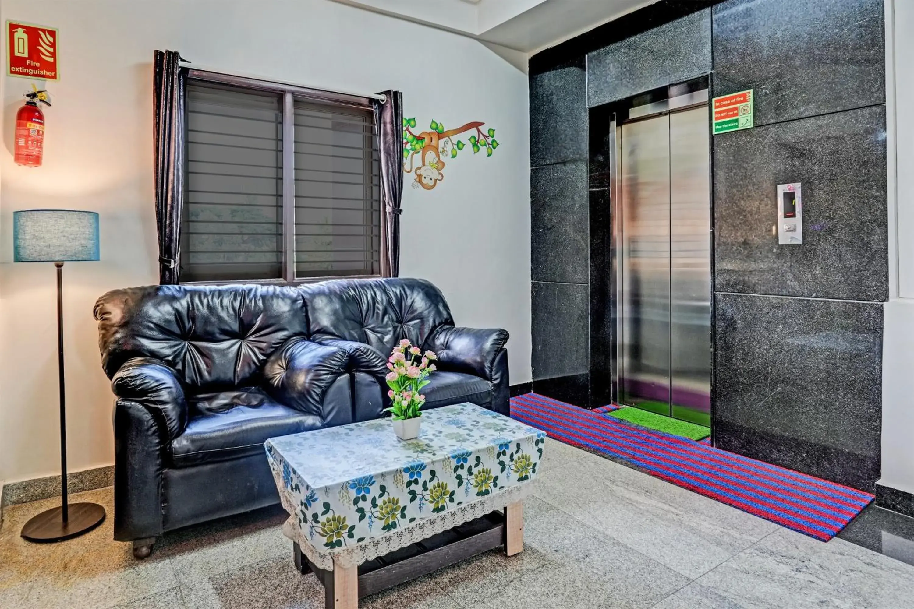 Lobby or reception in Hotel O Sri Sai sevalal comfort's Lobby or reception in Hotel O Sri Sai sevalal comfort's