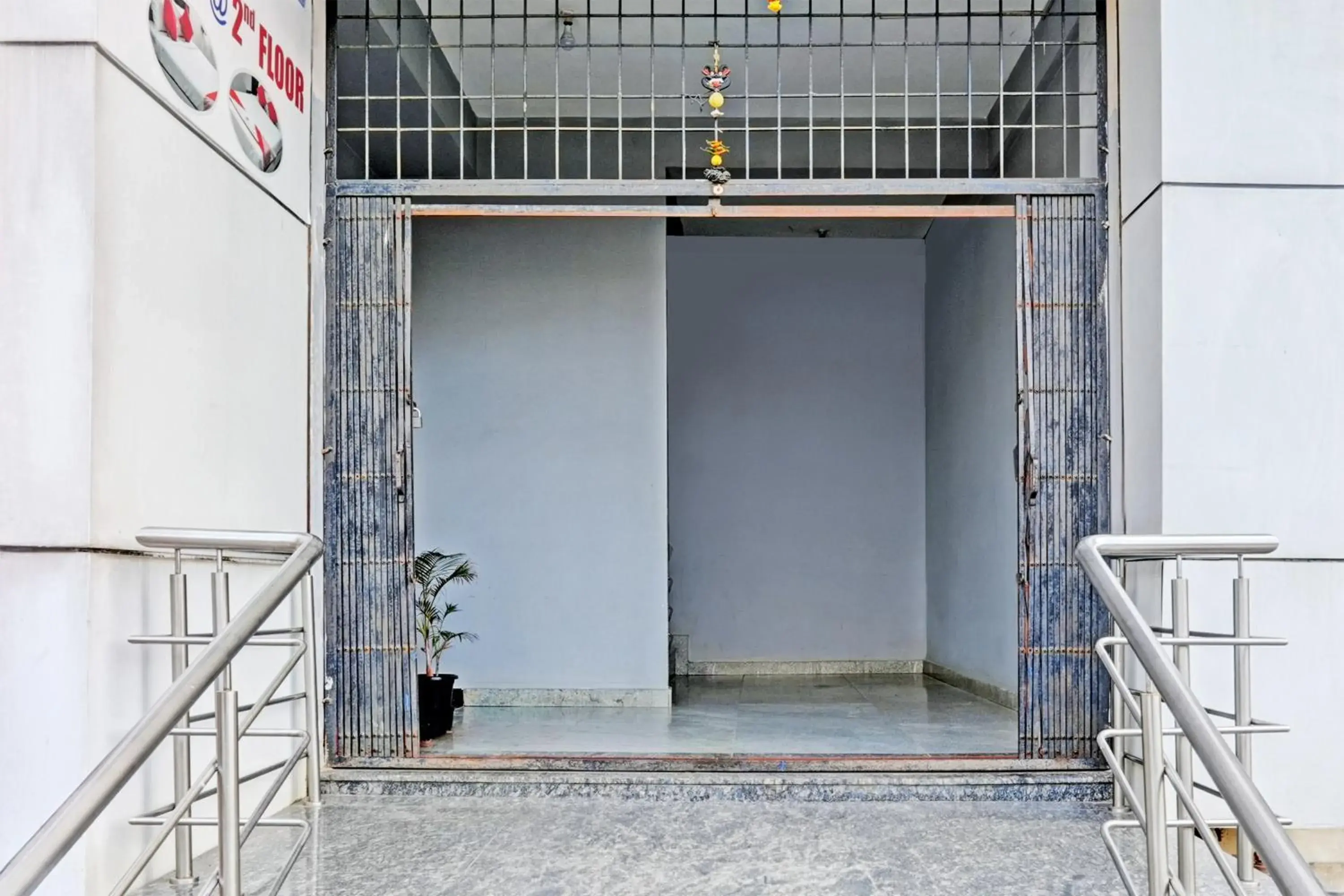 Facade/entrance in Hotel O Sri Sai sevalal comfort's Facade/entrance in Hotel O Sri Sai sevalal comfort's