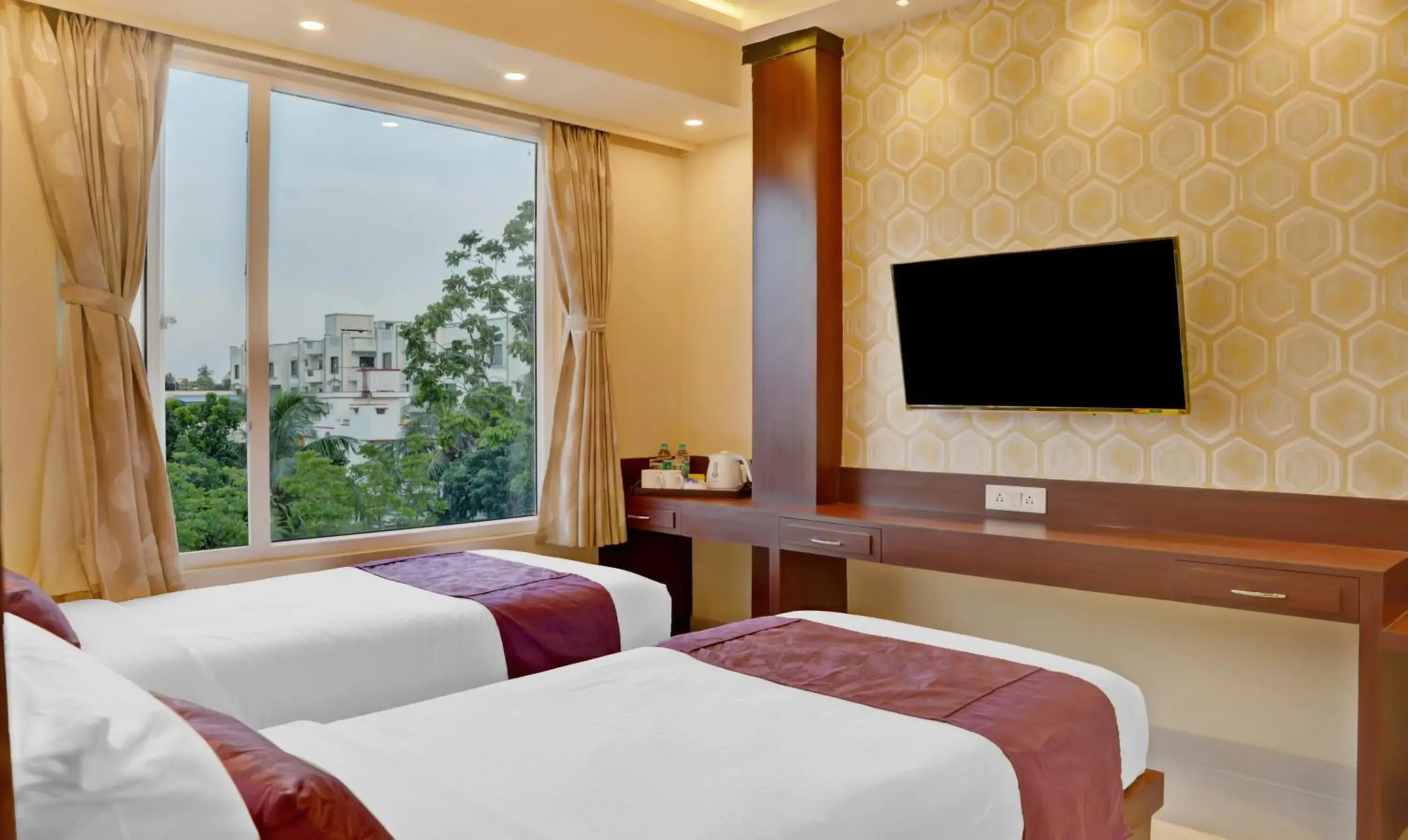 Bedroom, Bed in Treebo Premium The Crystal, Chinar Park Bedroom, Bed in Treebo Premium The Crystal, Chinar Park