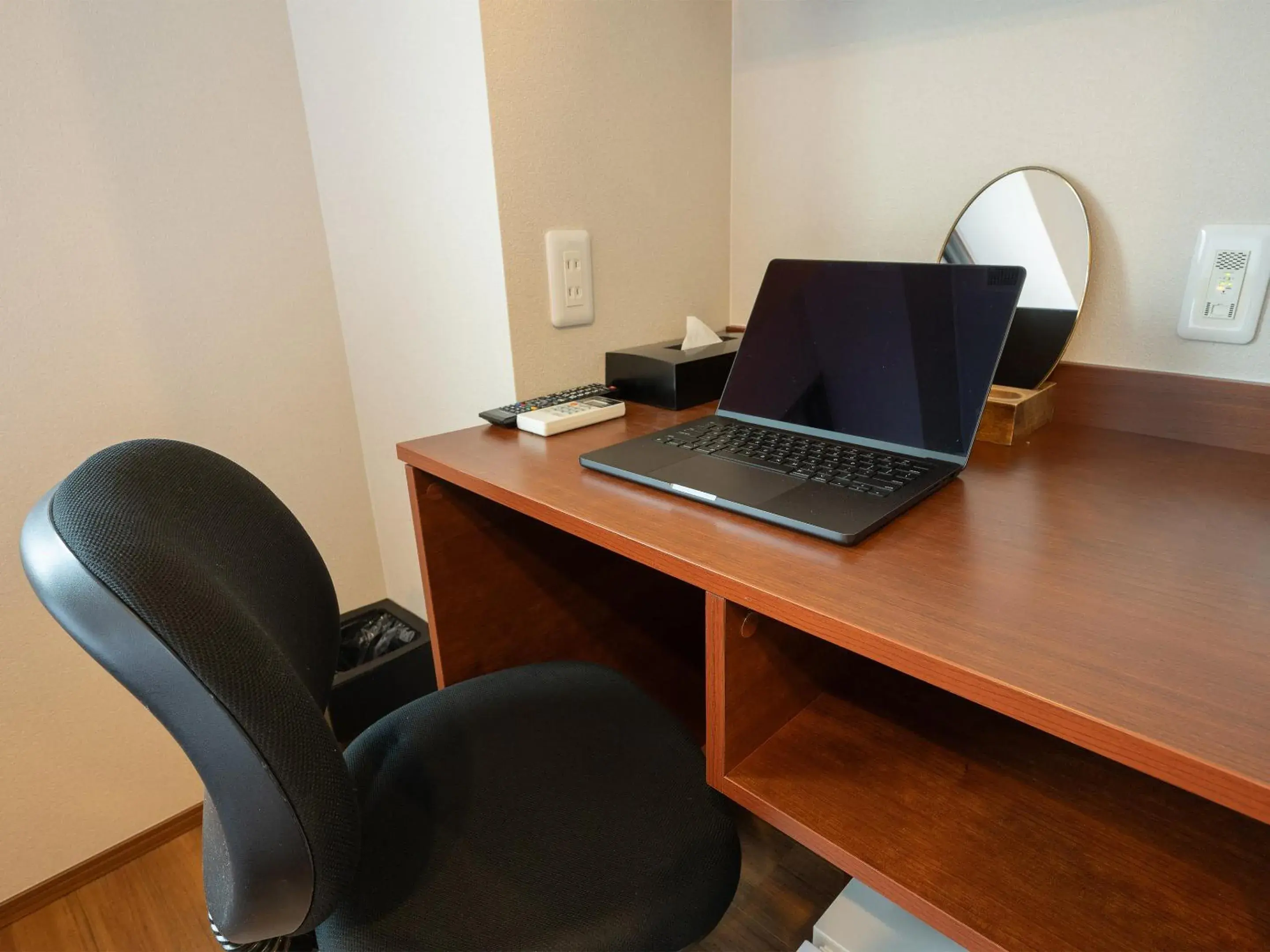 Photo of the whole room in Hotel Meldia Osaka Higobashi Photo of the whole room in Hotel Meldia Osaka Higobashi