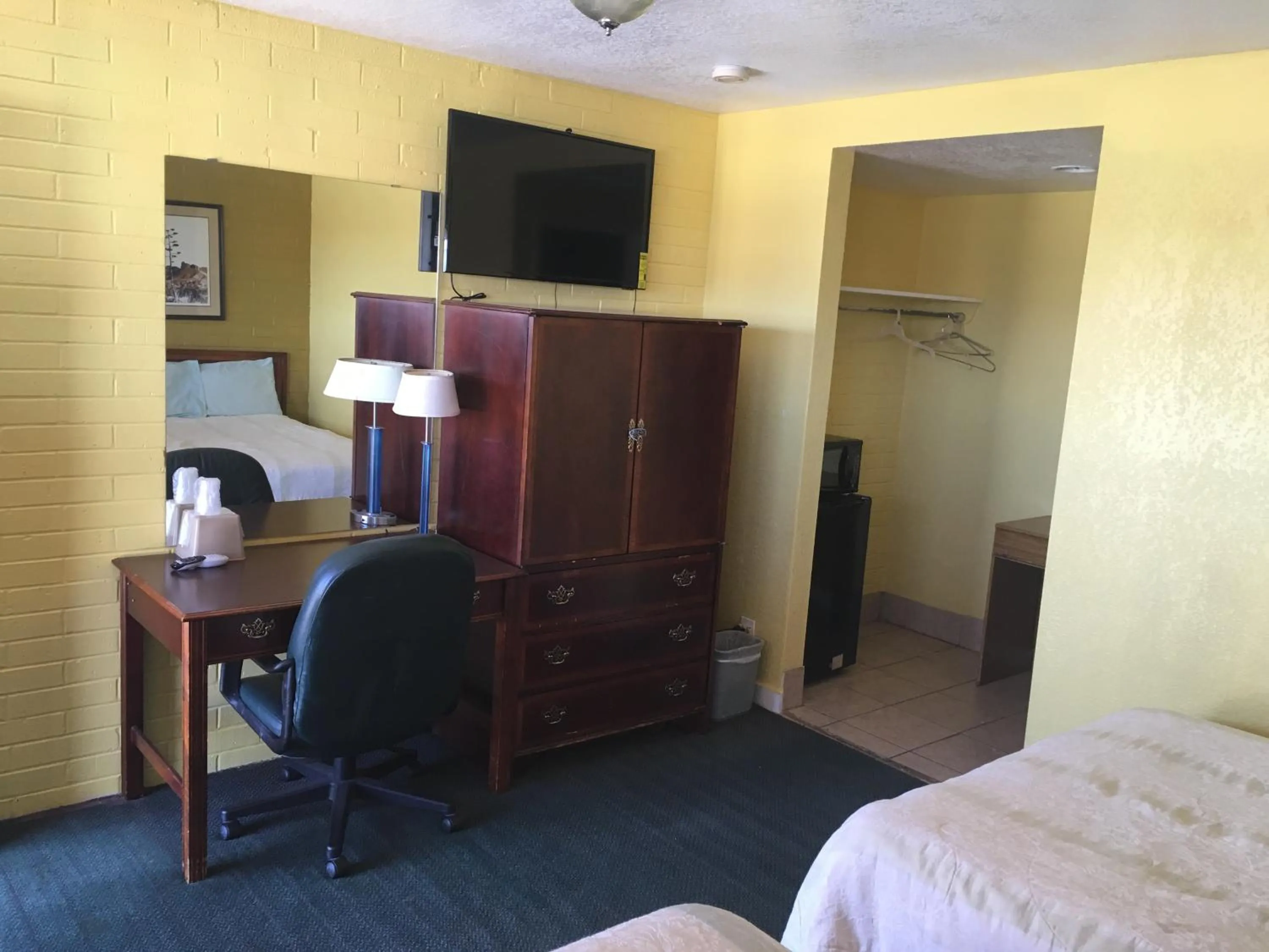 Decorative detail in Blue Star Inn