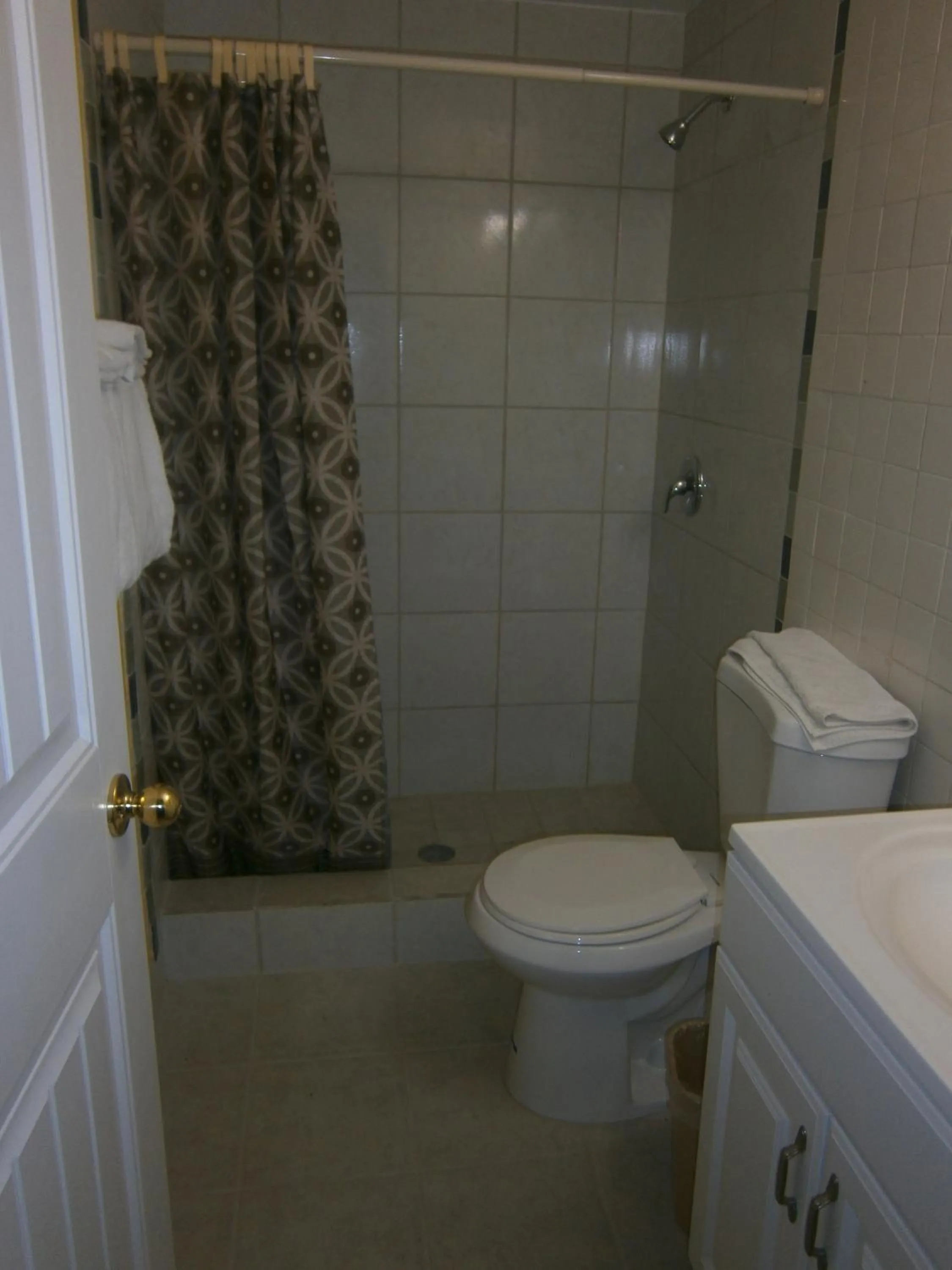 Shower in Blue Star Inn