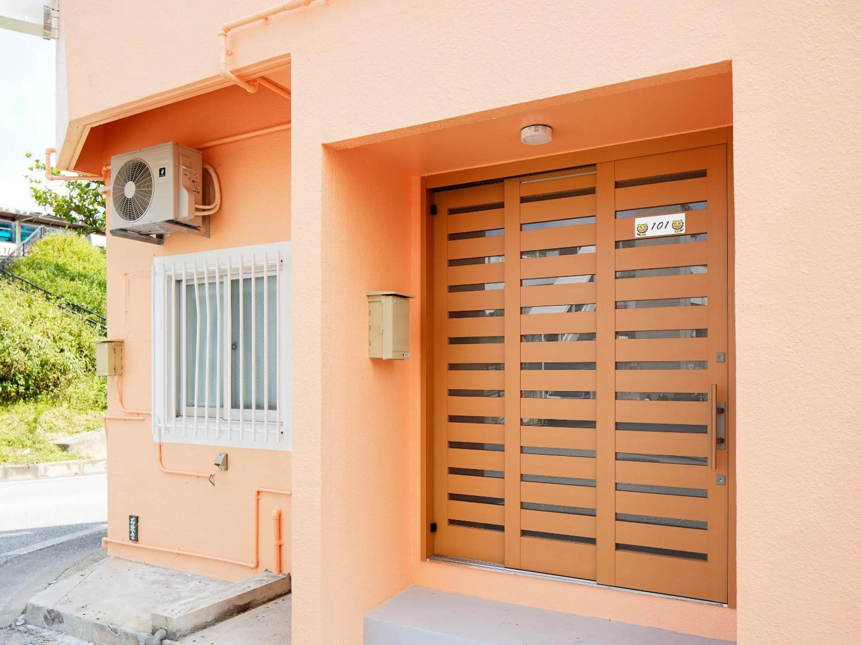 Facade/entrance in Mcity in Furujima