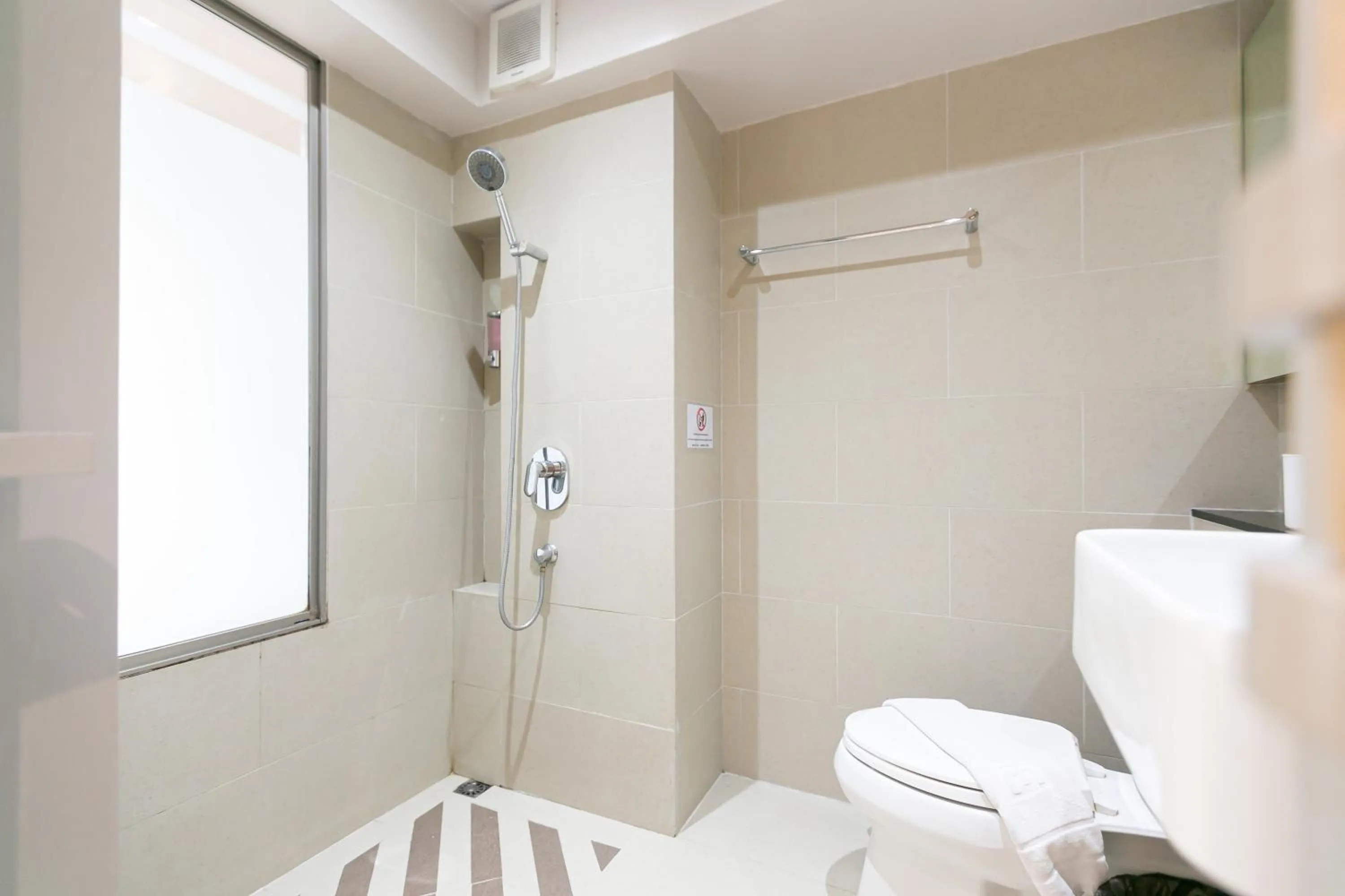 Shower in A Sleep Bangkok Sathorn