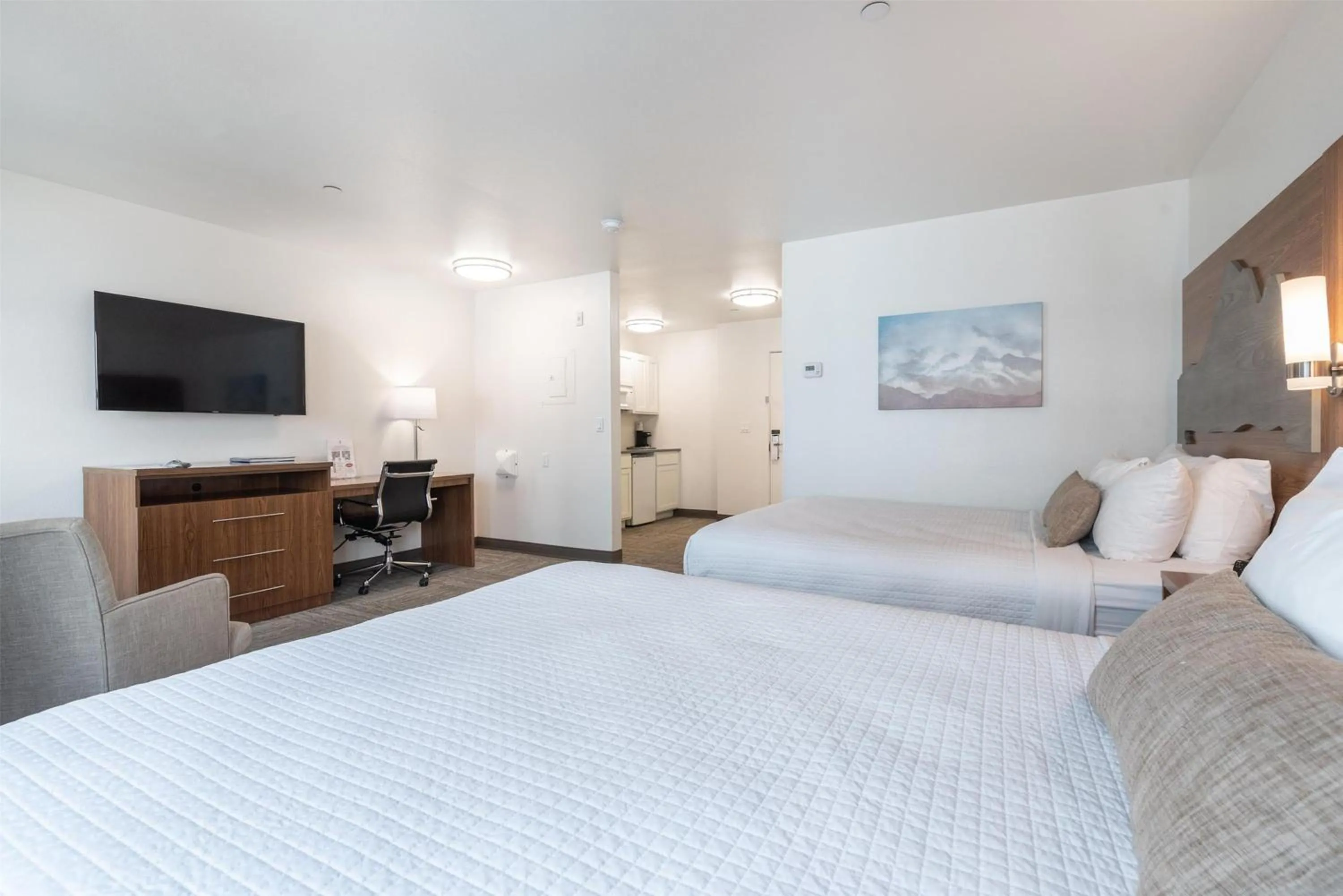 Bedroom, Bed in Marshall Suites Bainbridge Island, SureStay Collection by BW