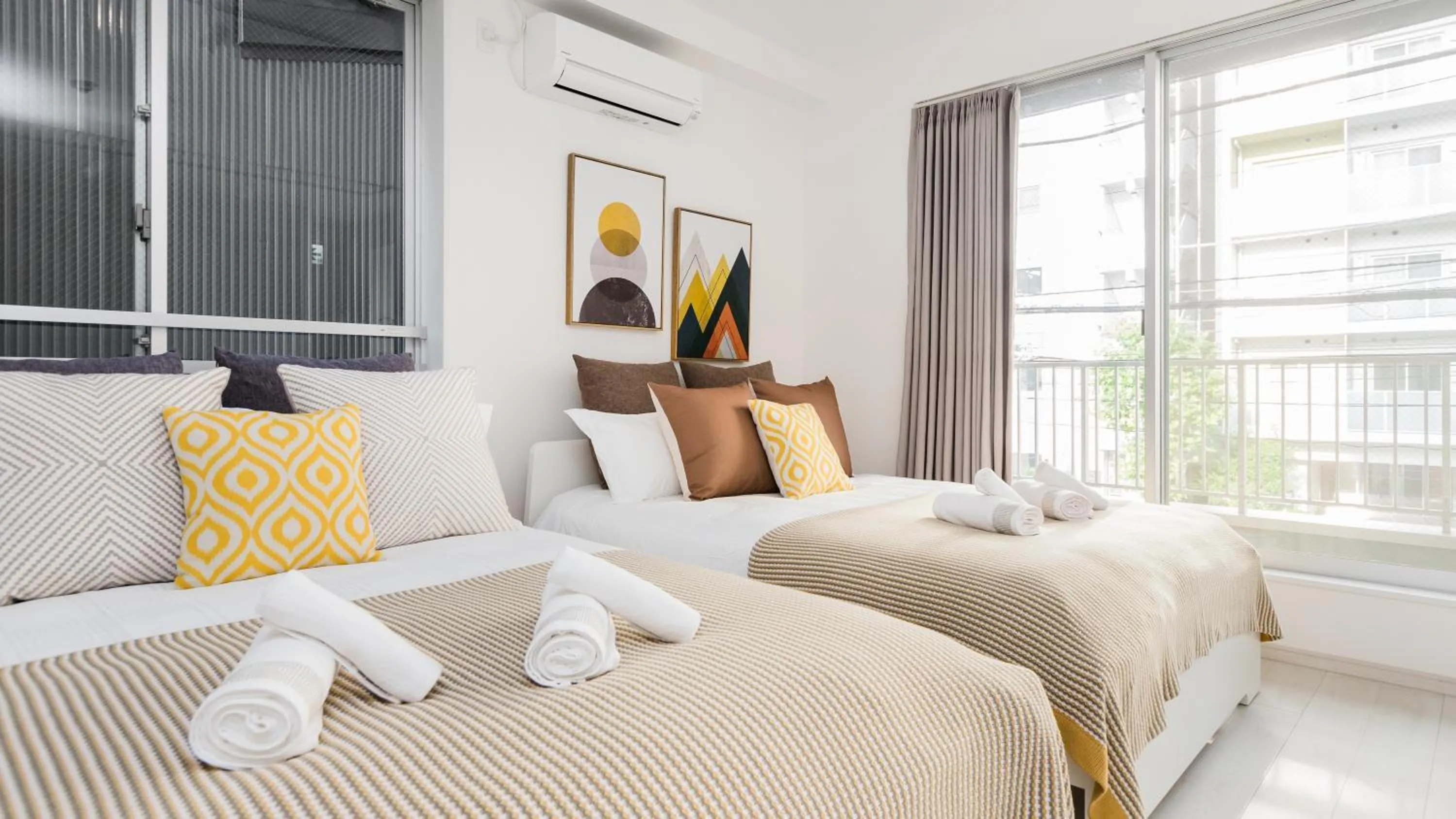 Bed in Hotel Apartment Ueno Inaricho Sta