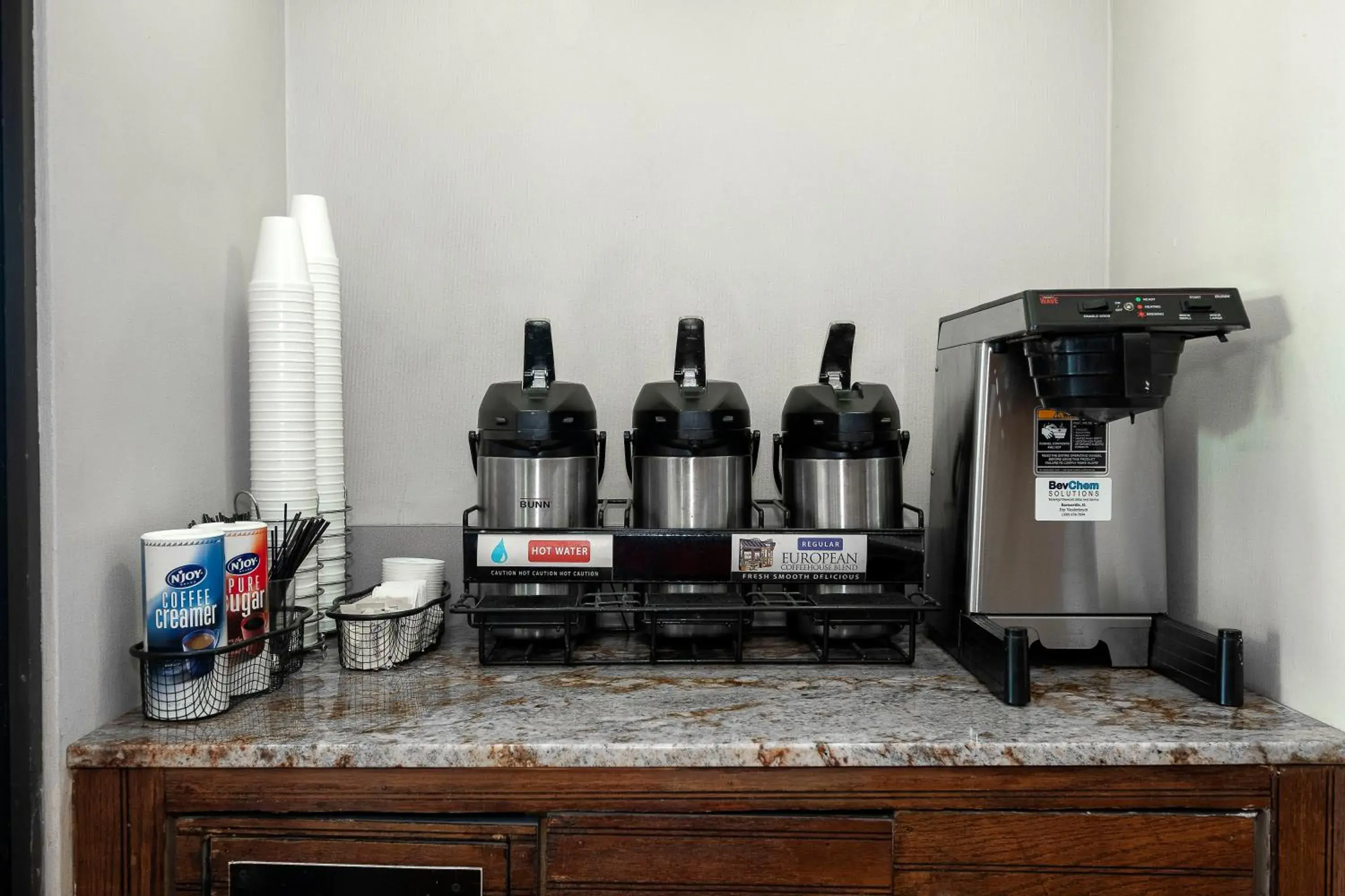 Lobby or reception in Red Roof Inn Auburn Lobby or reception in Red Roof Inn Auburn